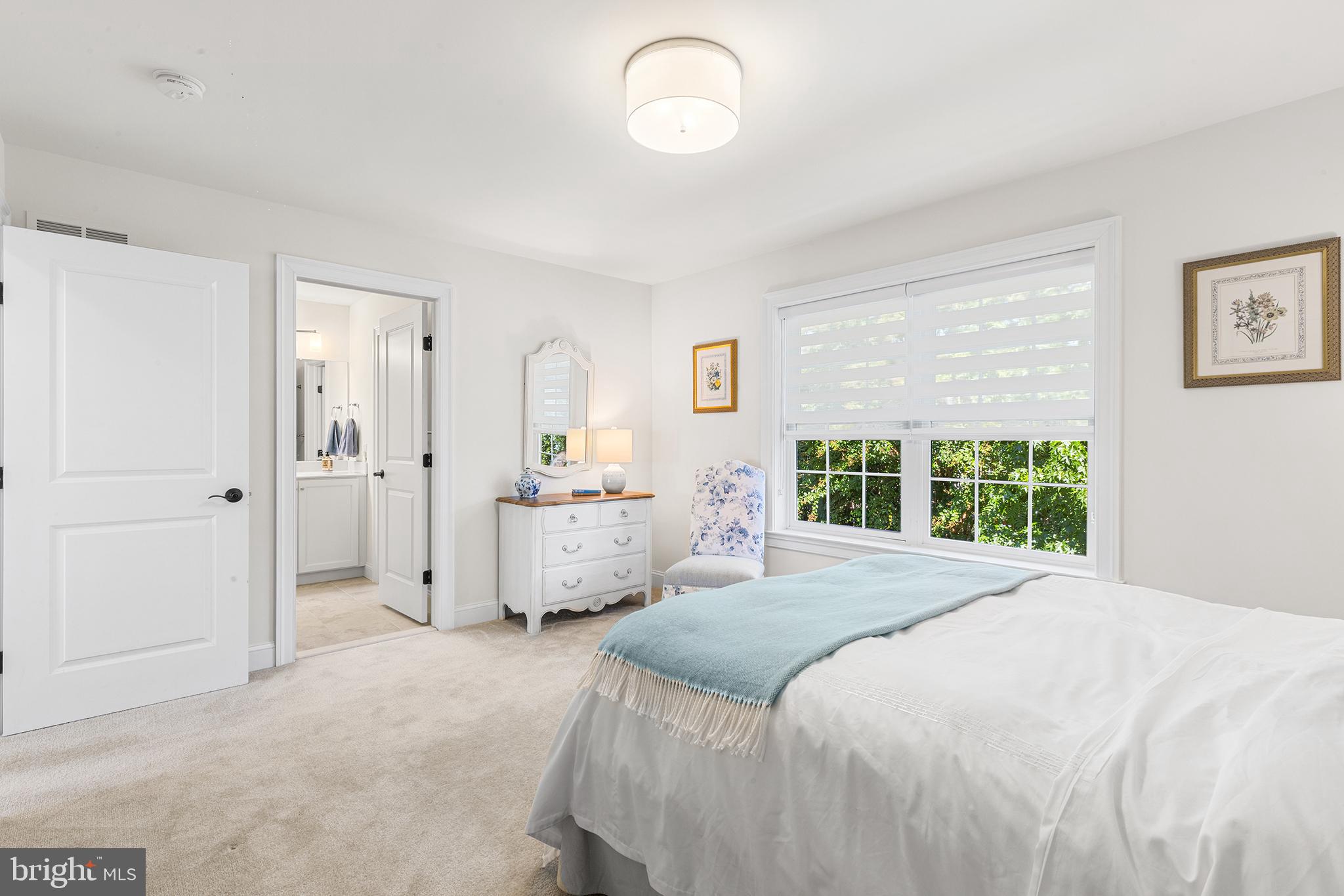 BERWYN VILLAGE - Residential