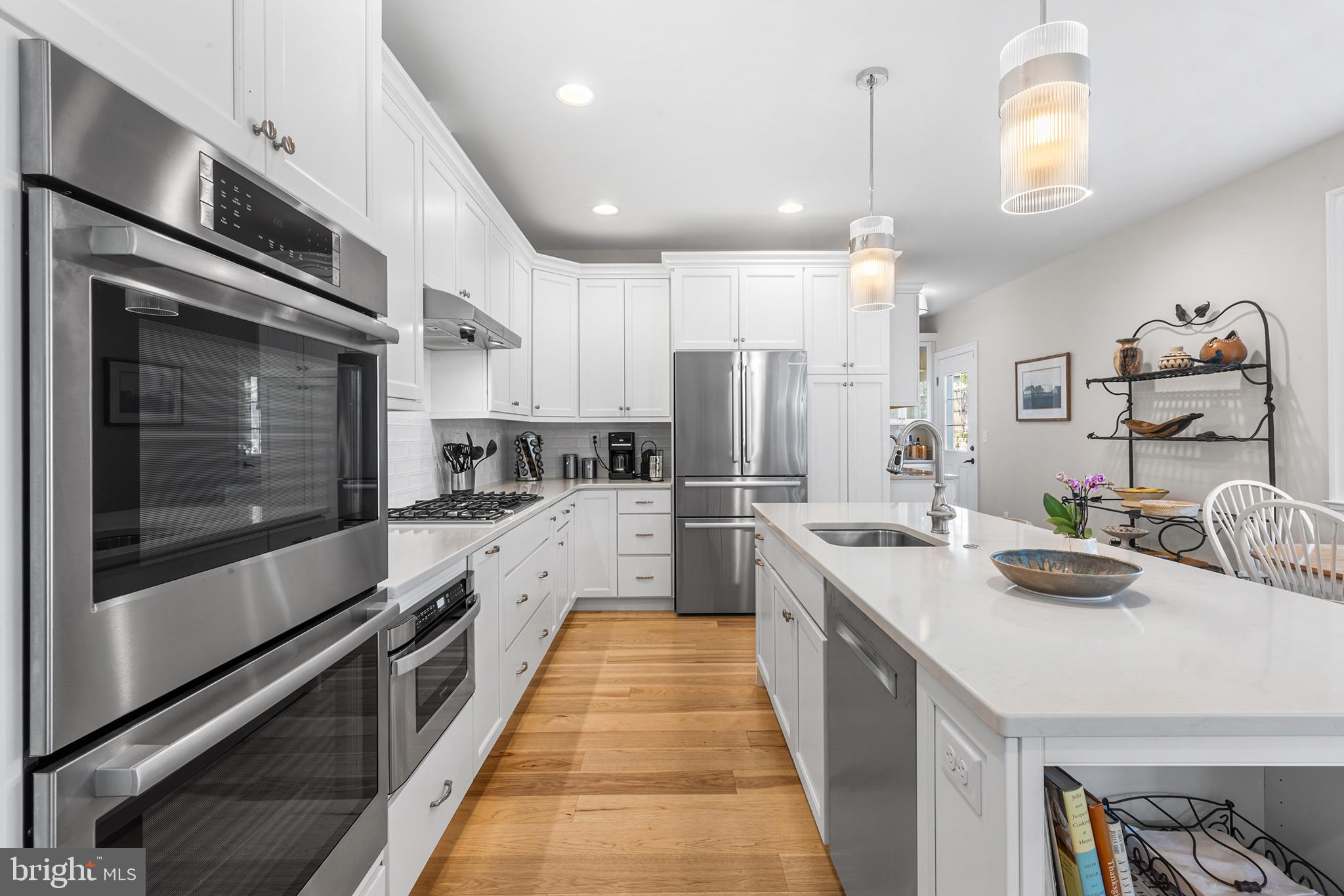 BERWYN VILLAGE - Residential