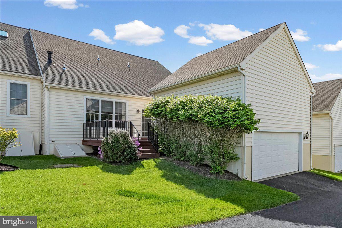 BRITTANY HILLS - Residential