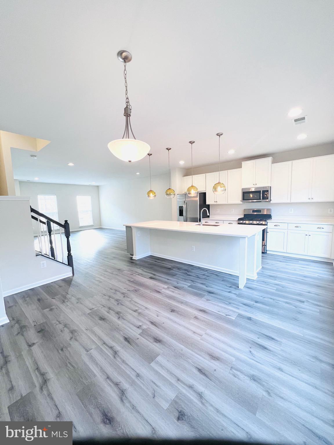 EMBREY MILL - Residential Lease