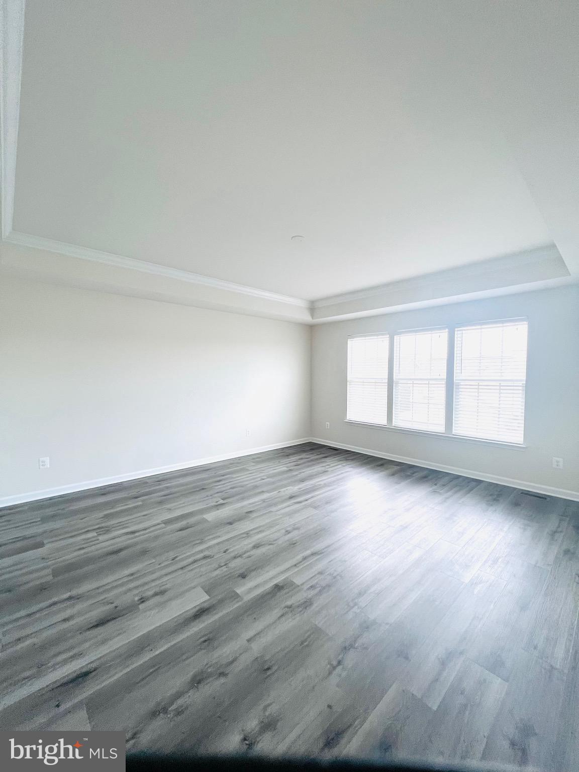 EMBREY MILL - Residential Lease