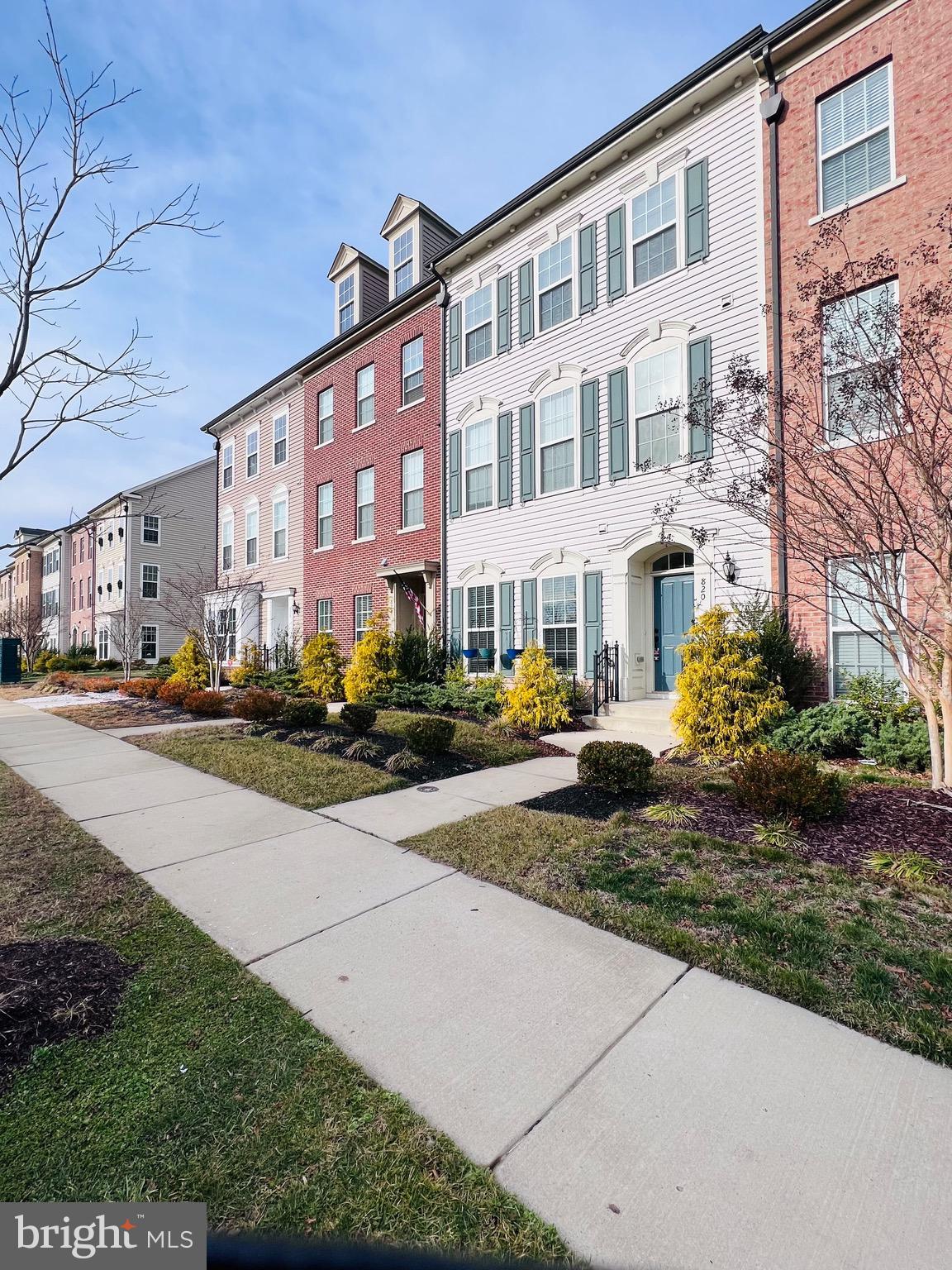 EMBREY MILL - Residential Lease