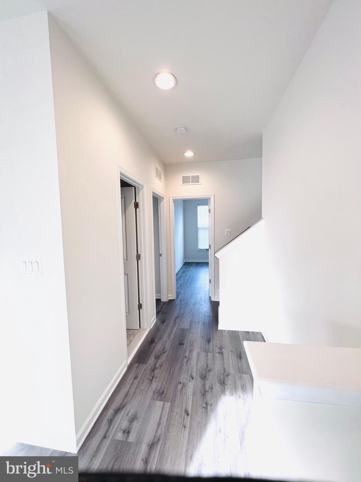 EMBREY MILL - Residential Lease