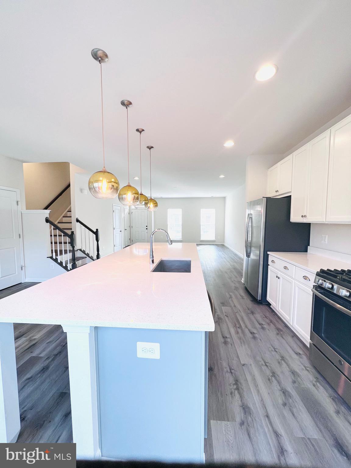 EMBREY MILL - Residential Lease