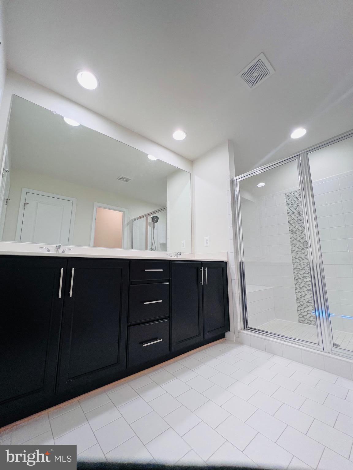 EMBREY MILL - Residential Lease