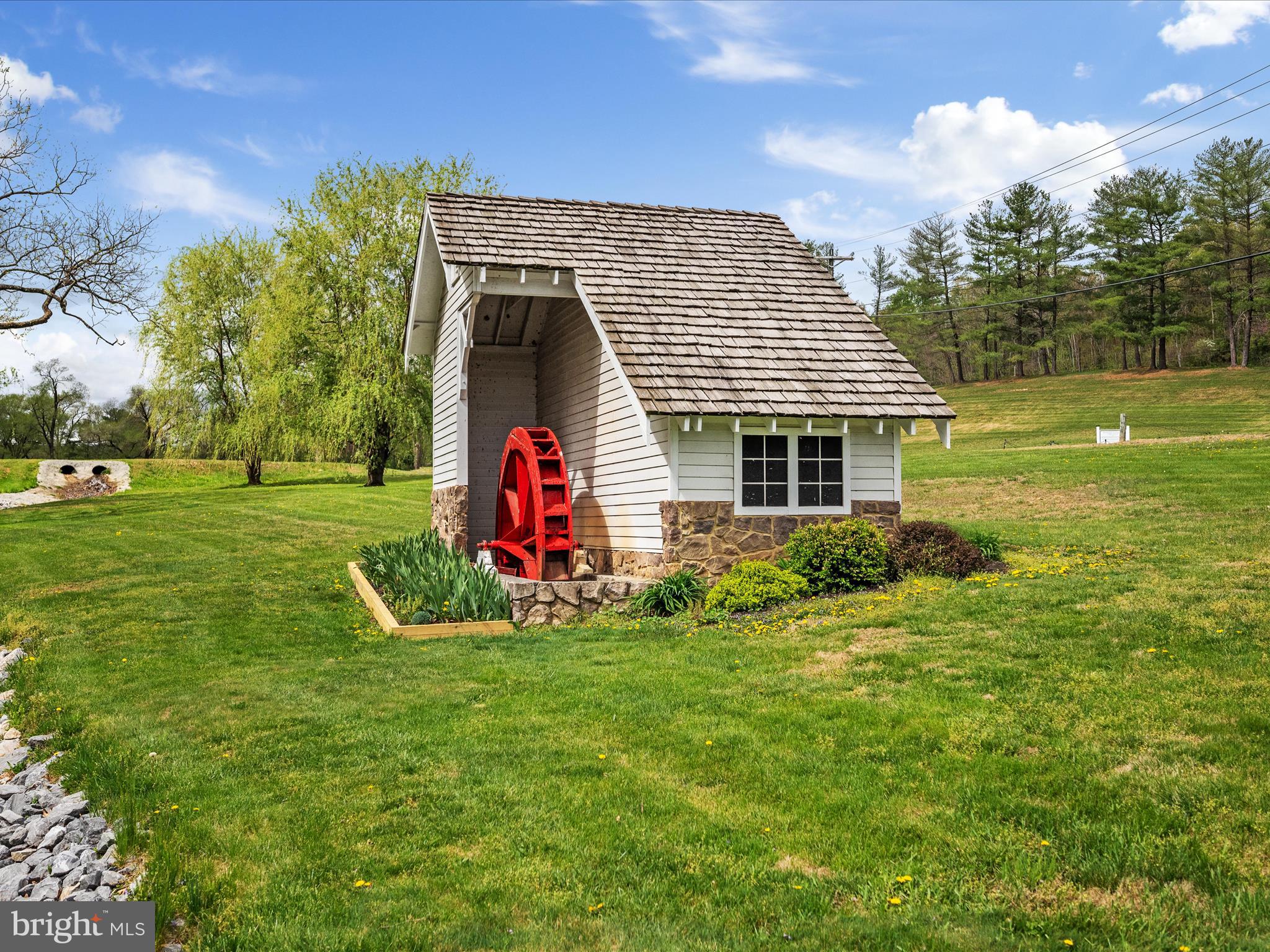 SHAWNEELAND - Residential