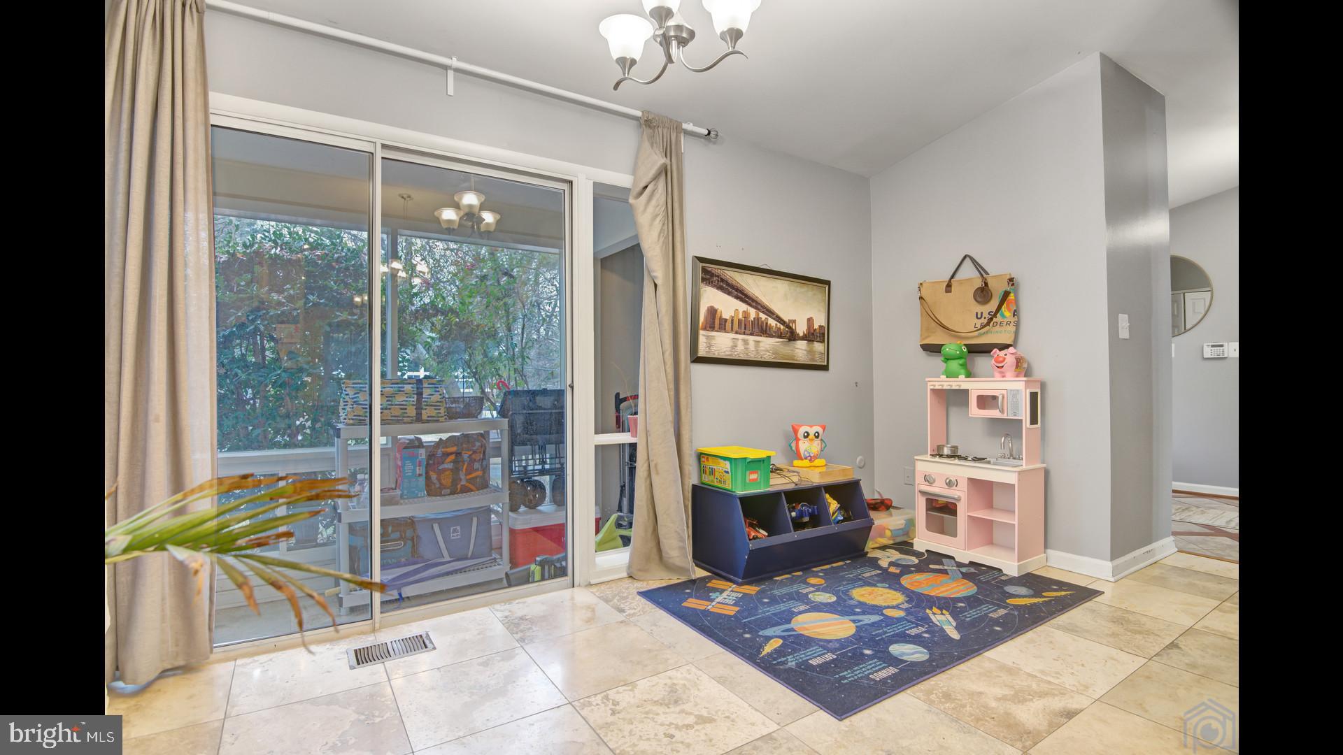 CREST PARK - Residential