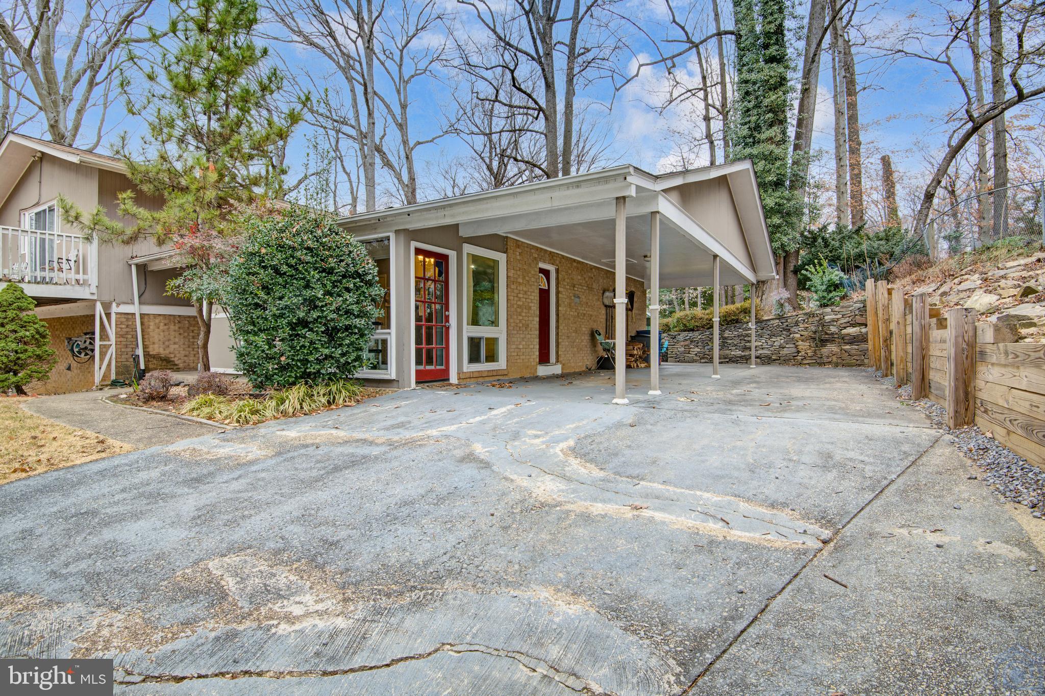 CREST PARK - Residential