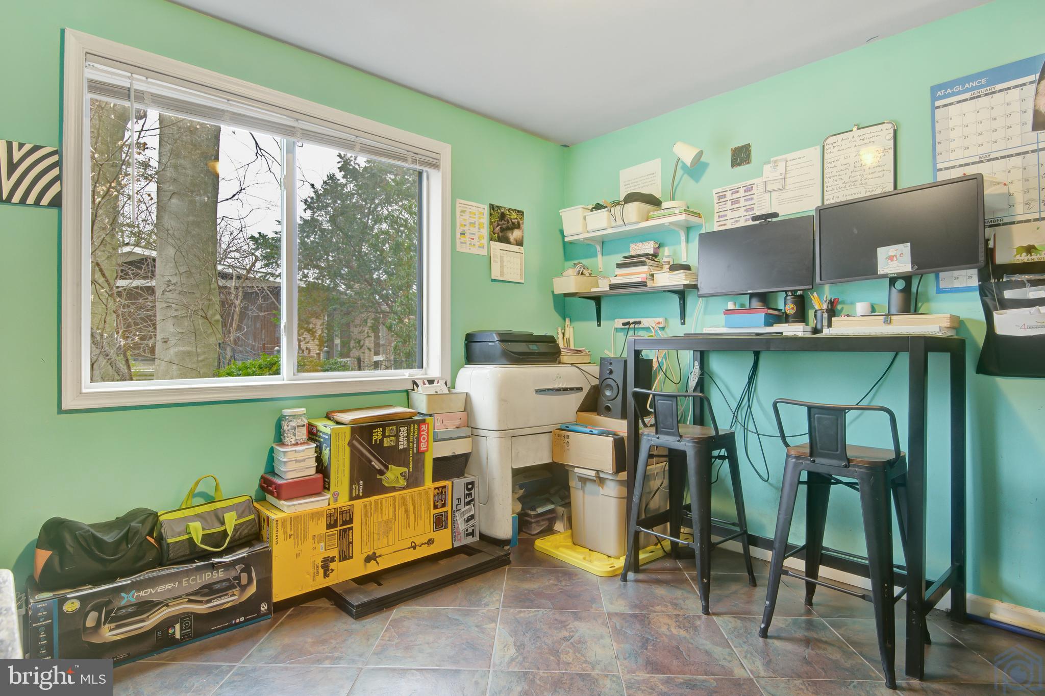 CREST PARK - Residential