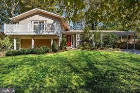 CREST PARK - Residential