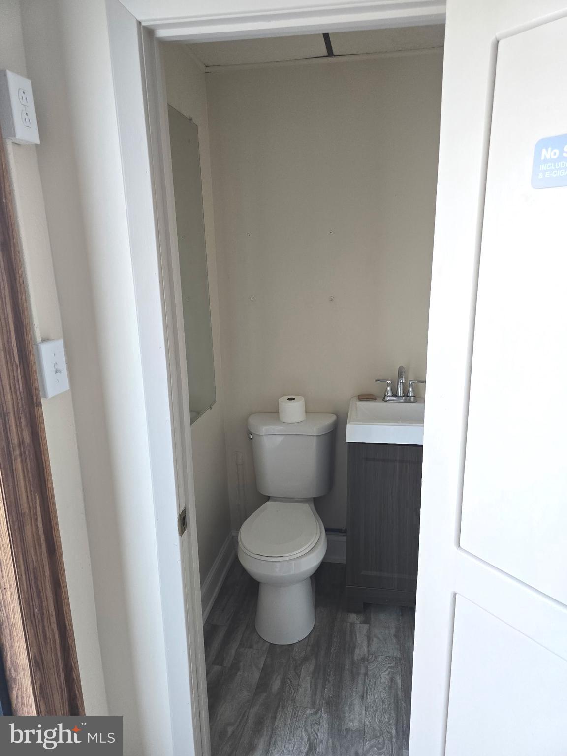 1809 W MARKET STREET