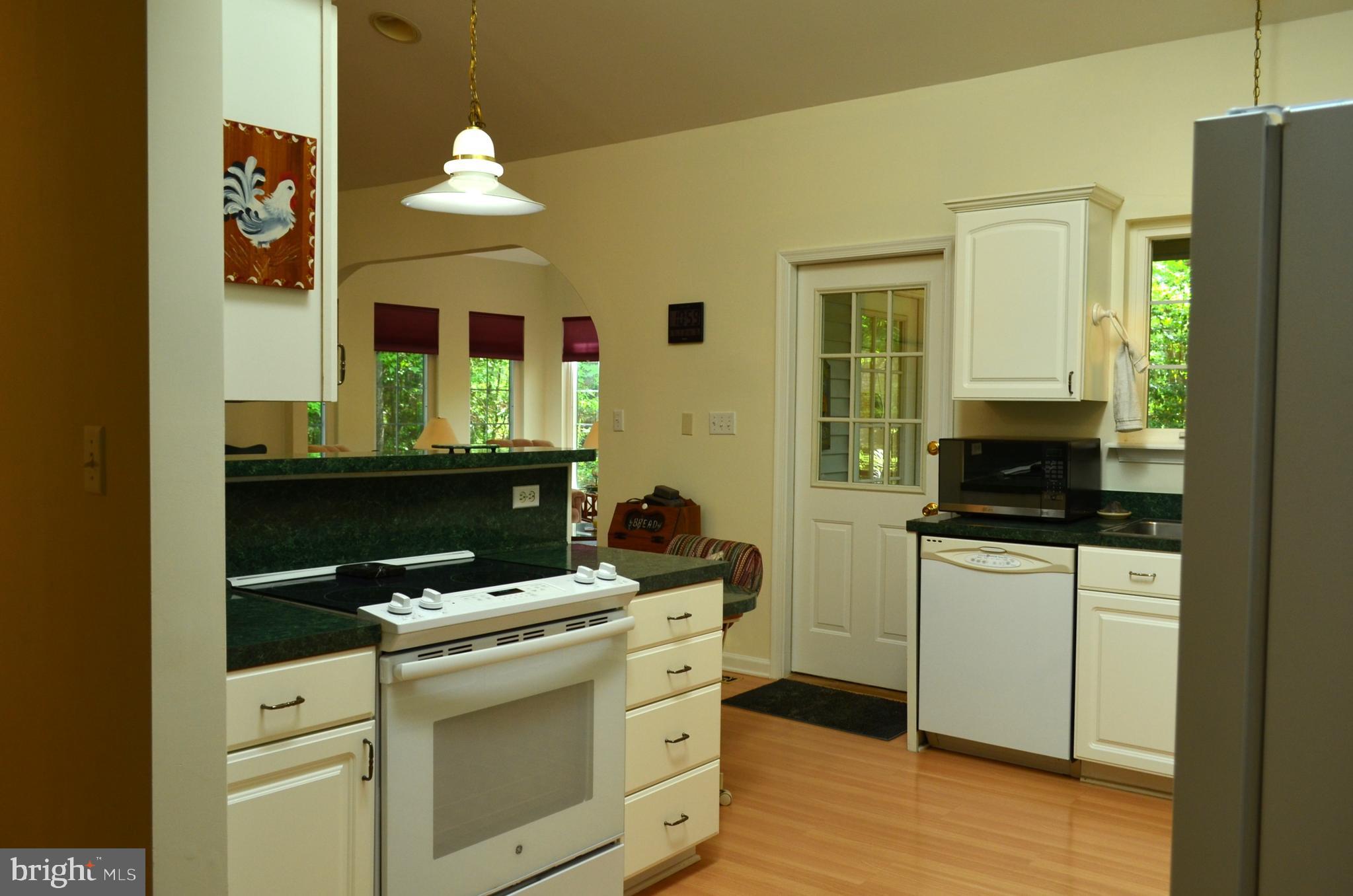 GOLF CLUB SHORES III - Residential