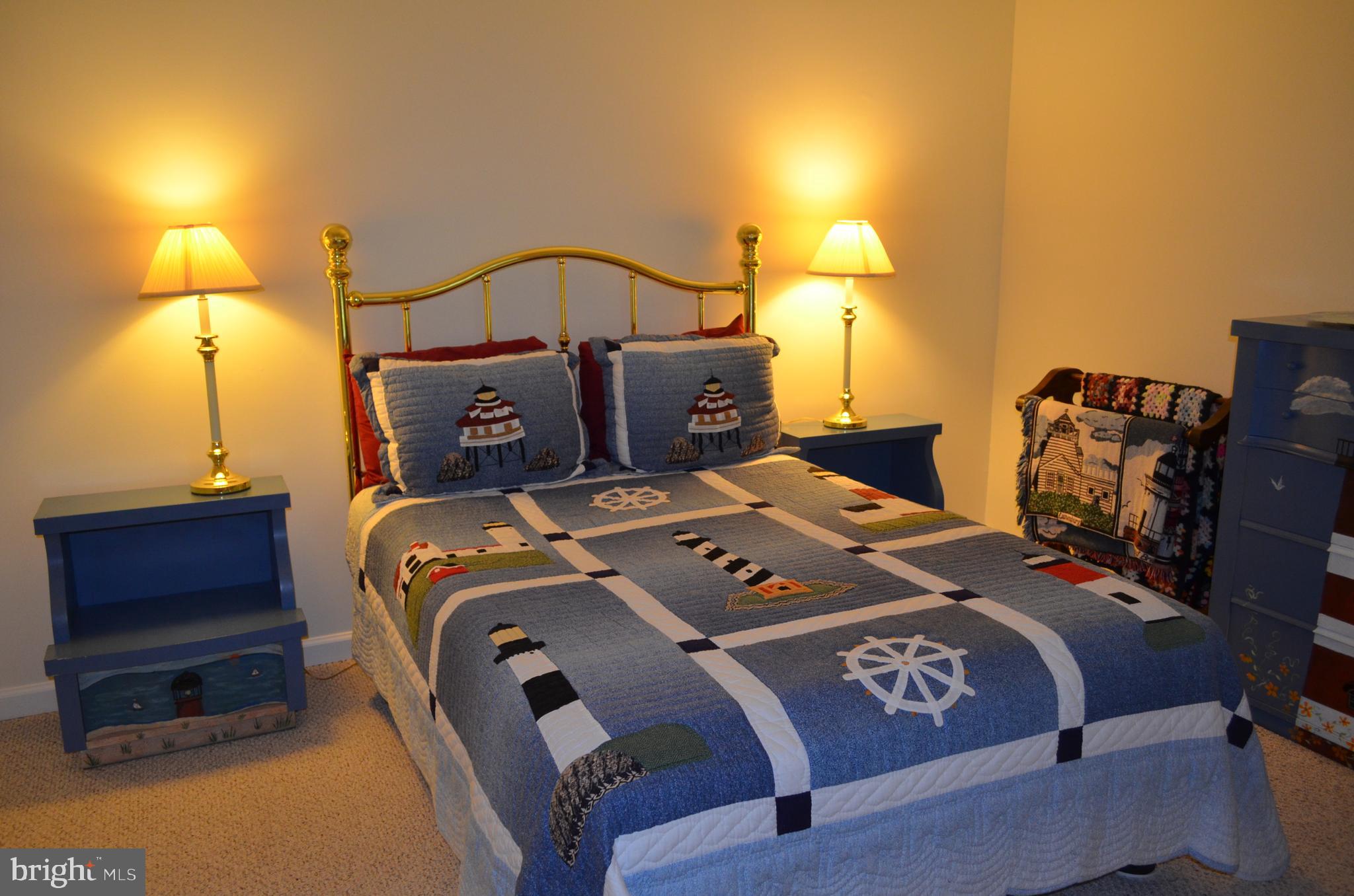 GOLF CLUB SHORES III - Residential