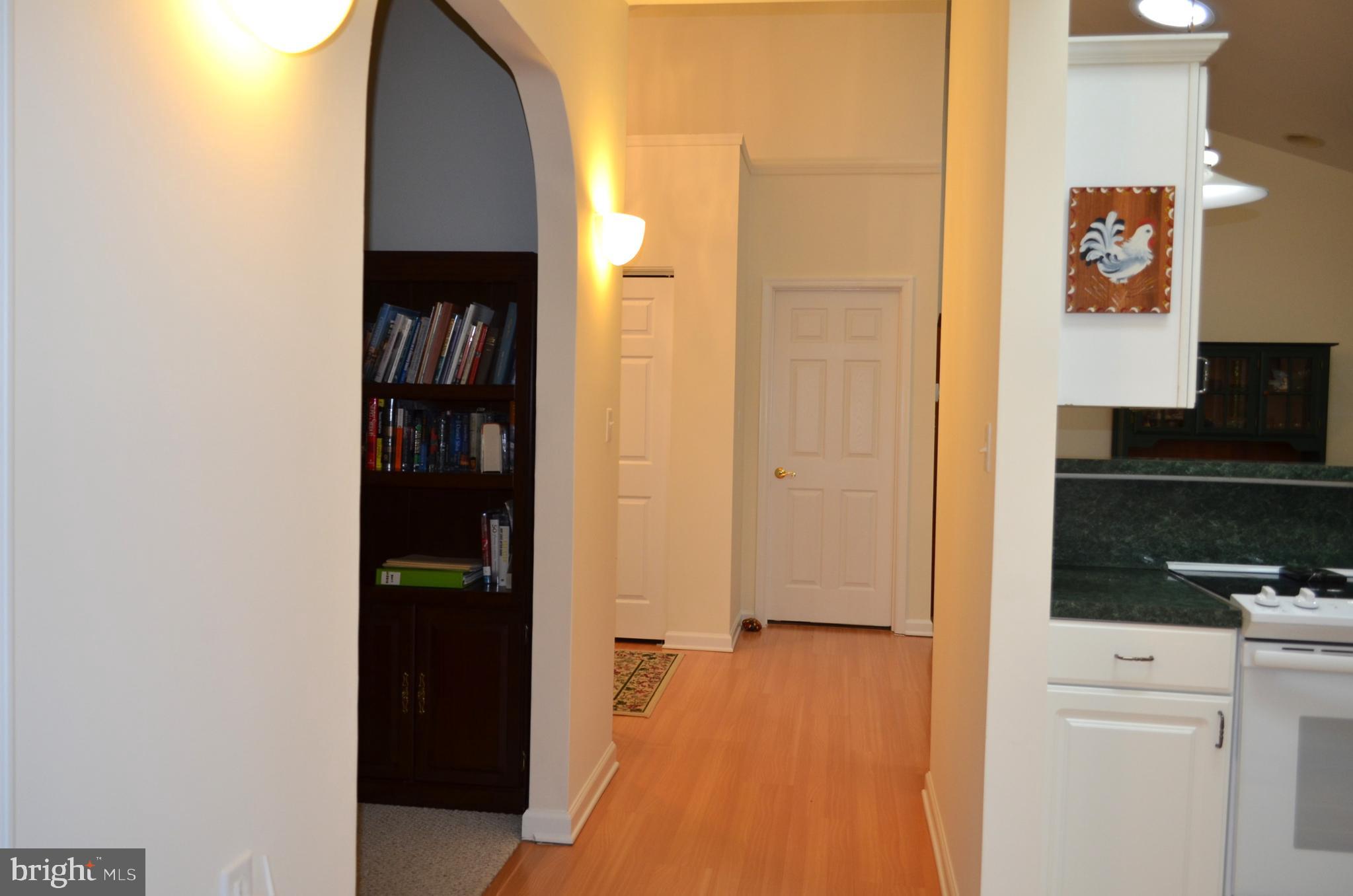 GOLF CLUB SHORES III - Residential