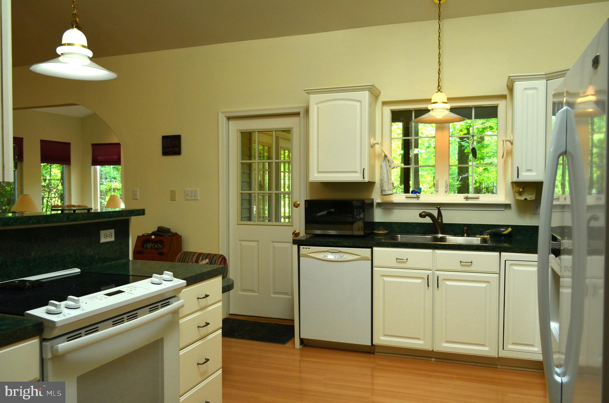 GOLF CLUB SHORES III - Residential