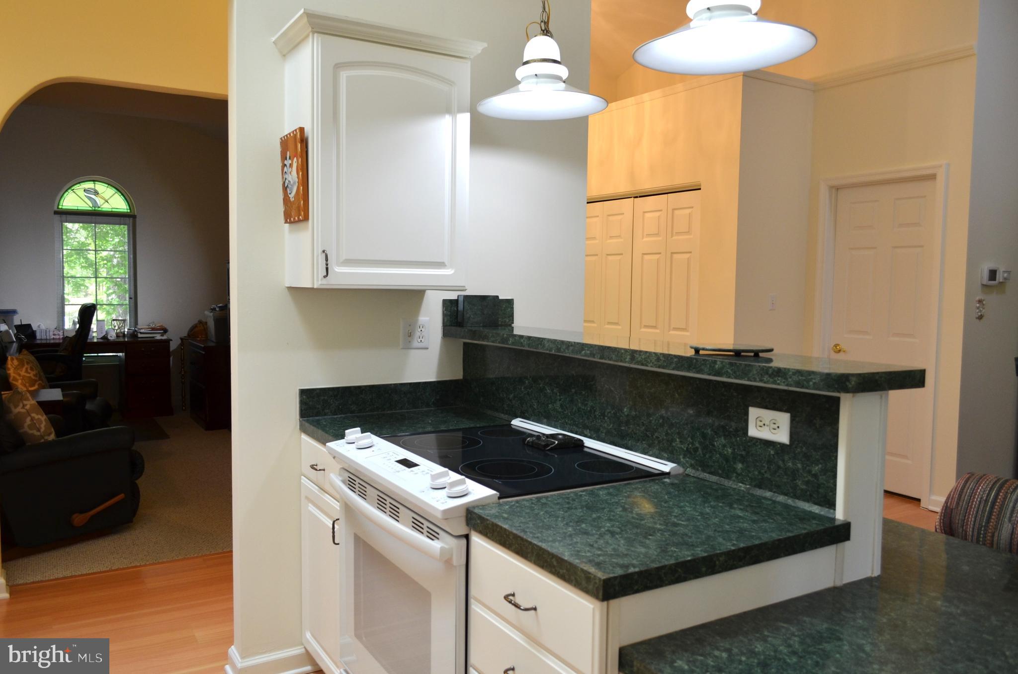 GOLF CLUB SHORES III - Residential