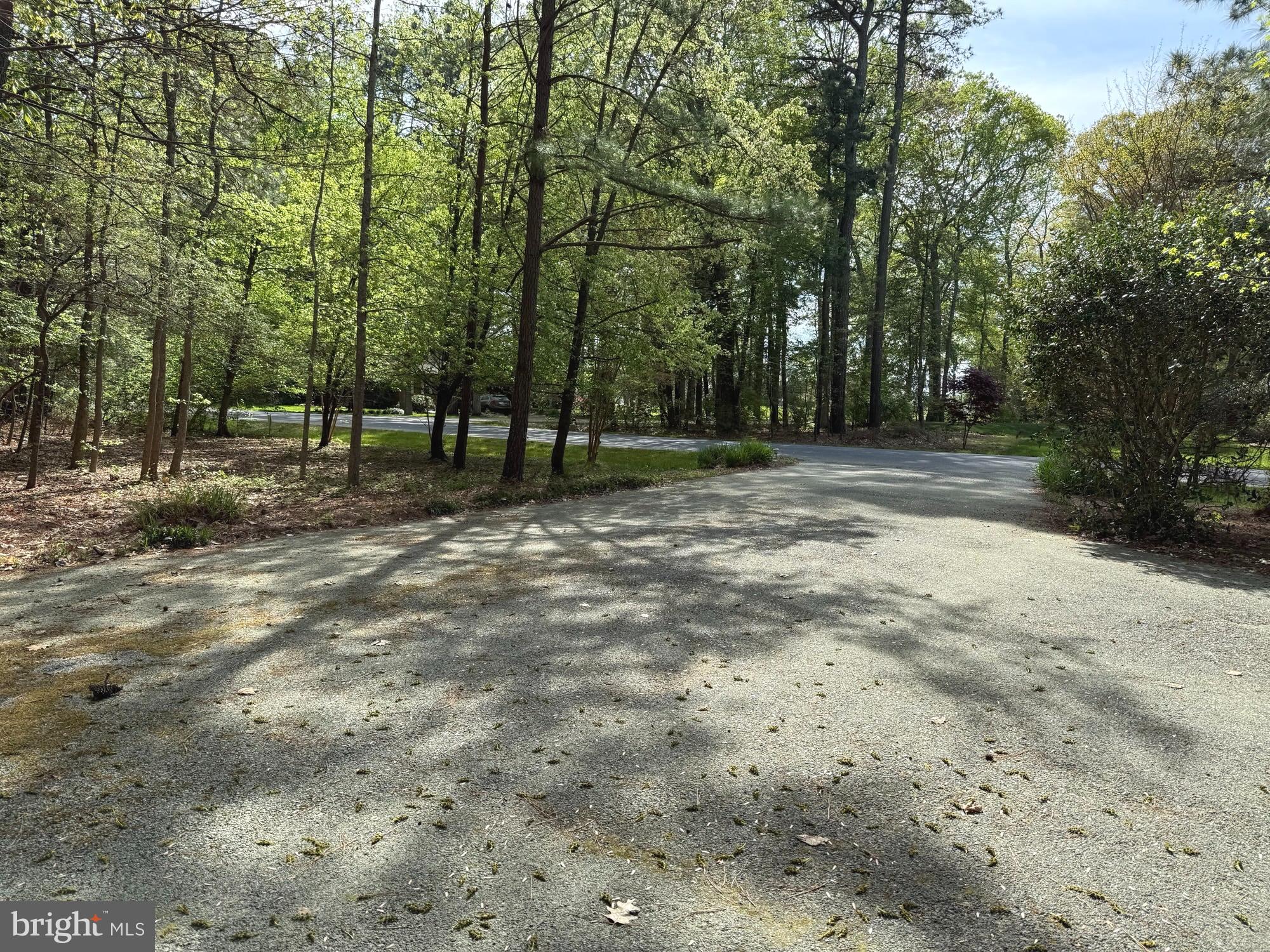 GOLF CLUB SHORES III - Residential