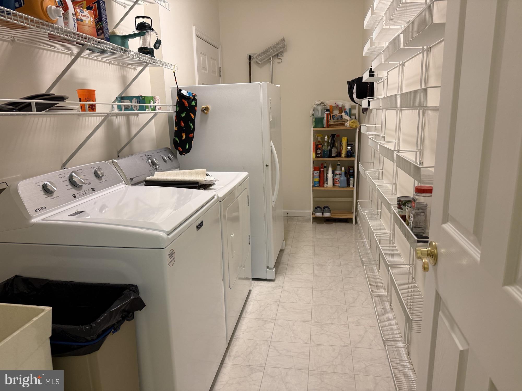 GOLF CLUB SHORES III - Residential