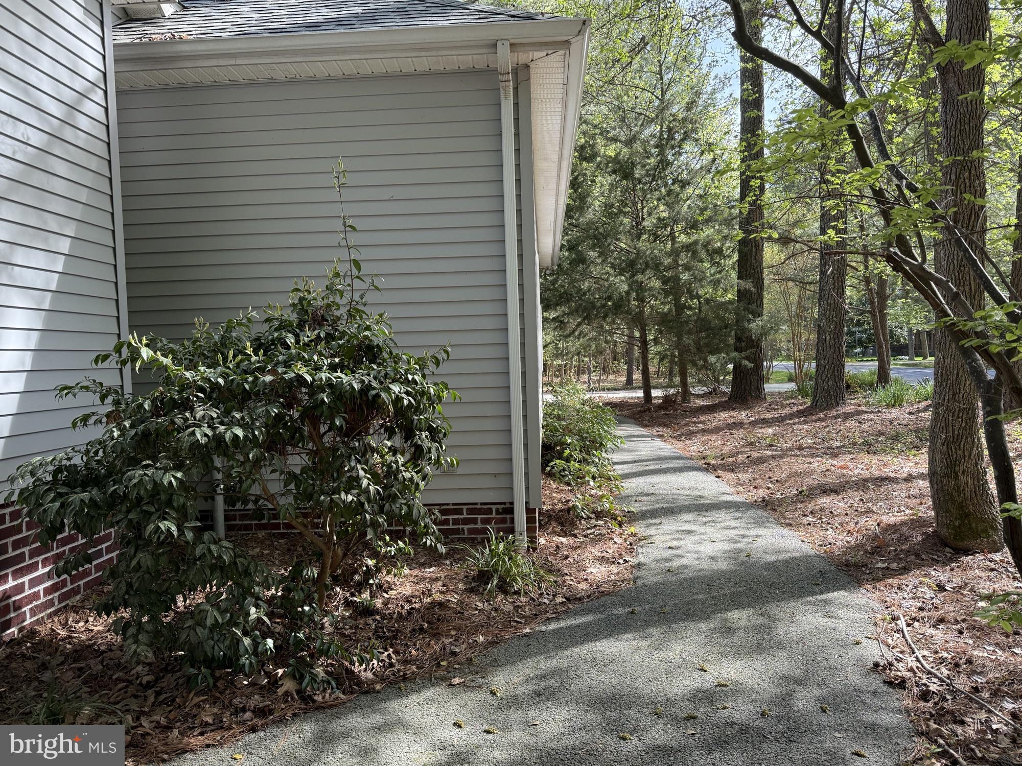 GOLF CLUB SHORES III - Residential