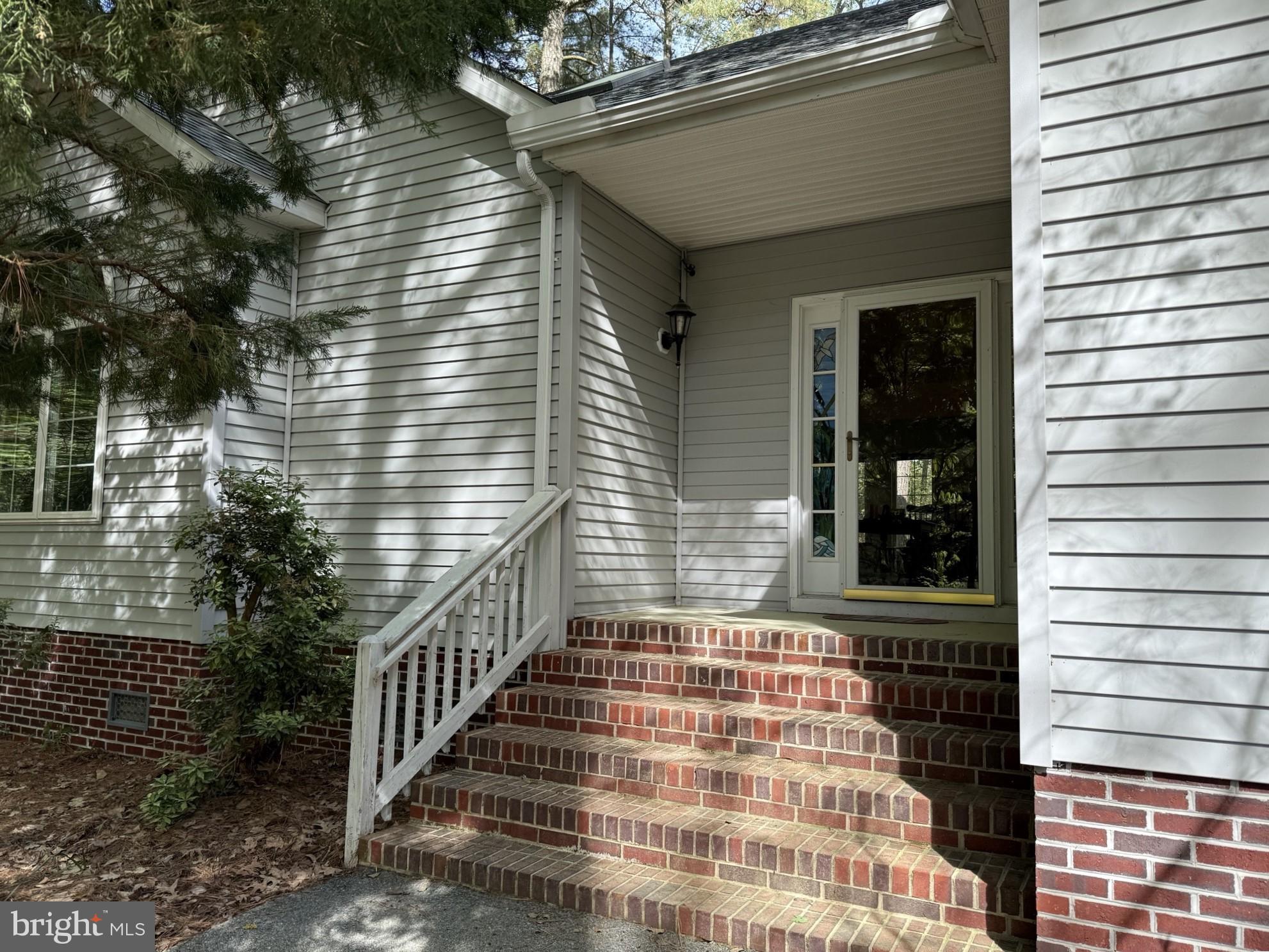 GOLF CLUB SHORES III - Residential