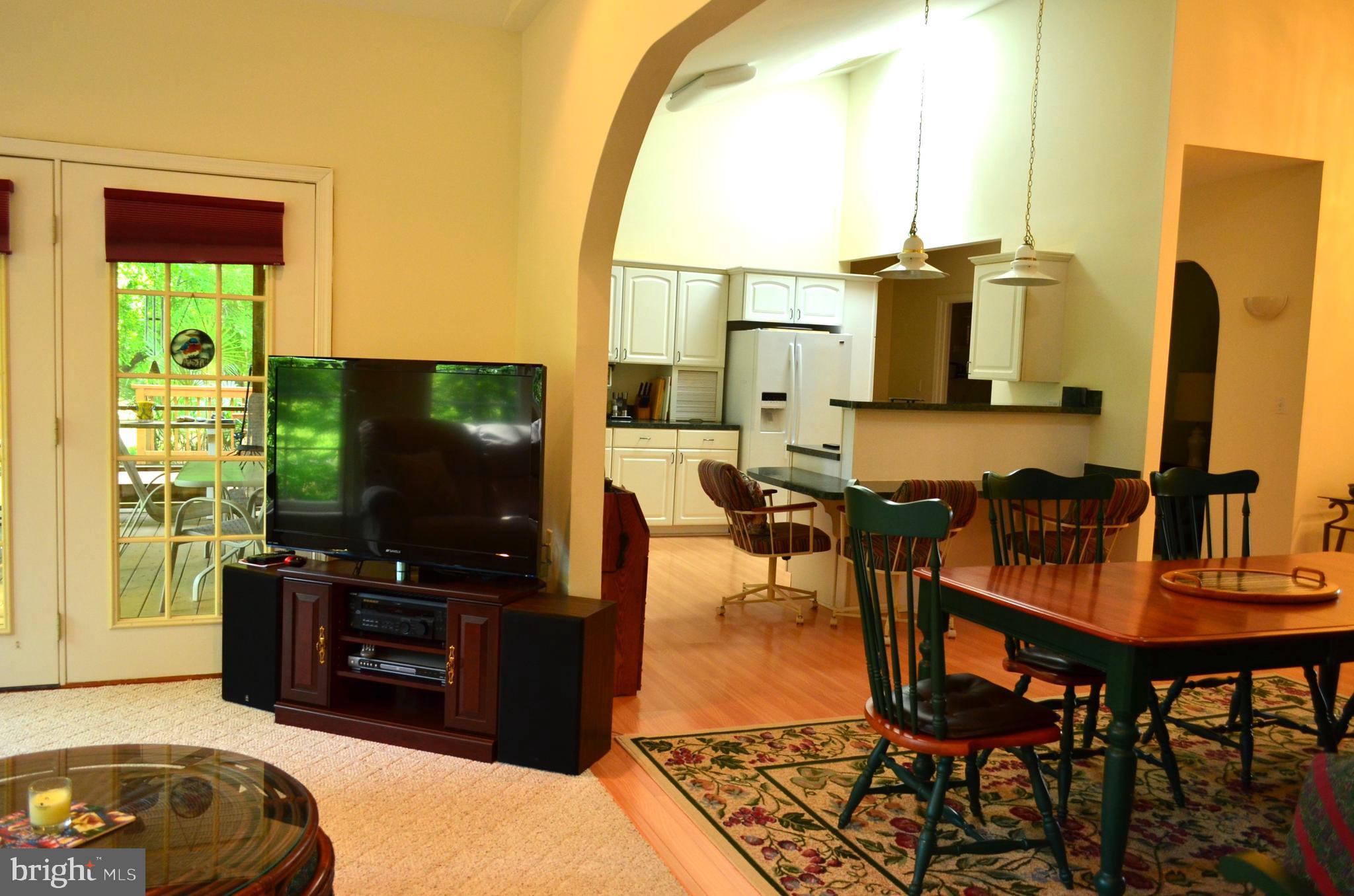 GOLF CLUB SHORES III - Residential