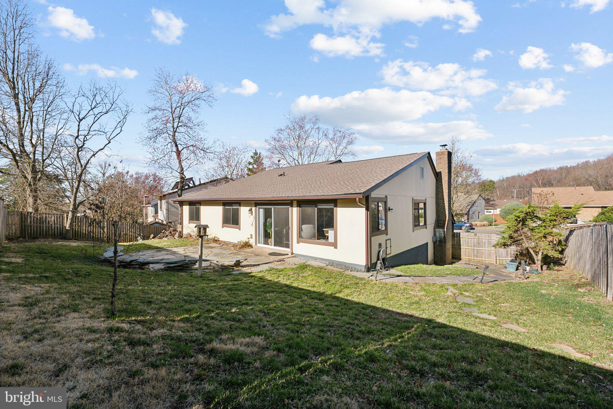 STONEYBROOKE - Residential