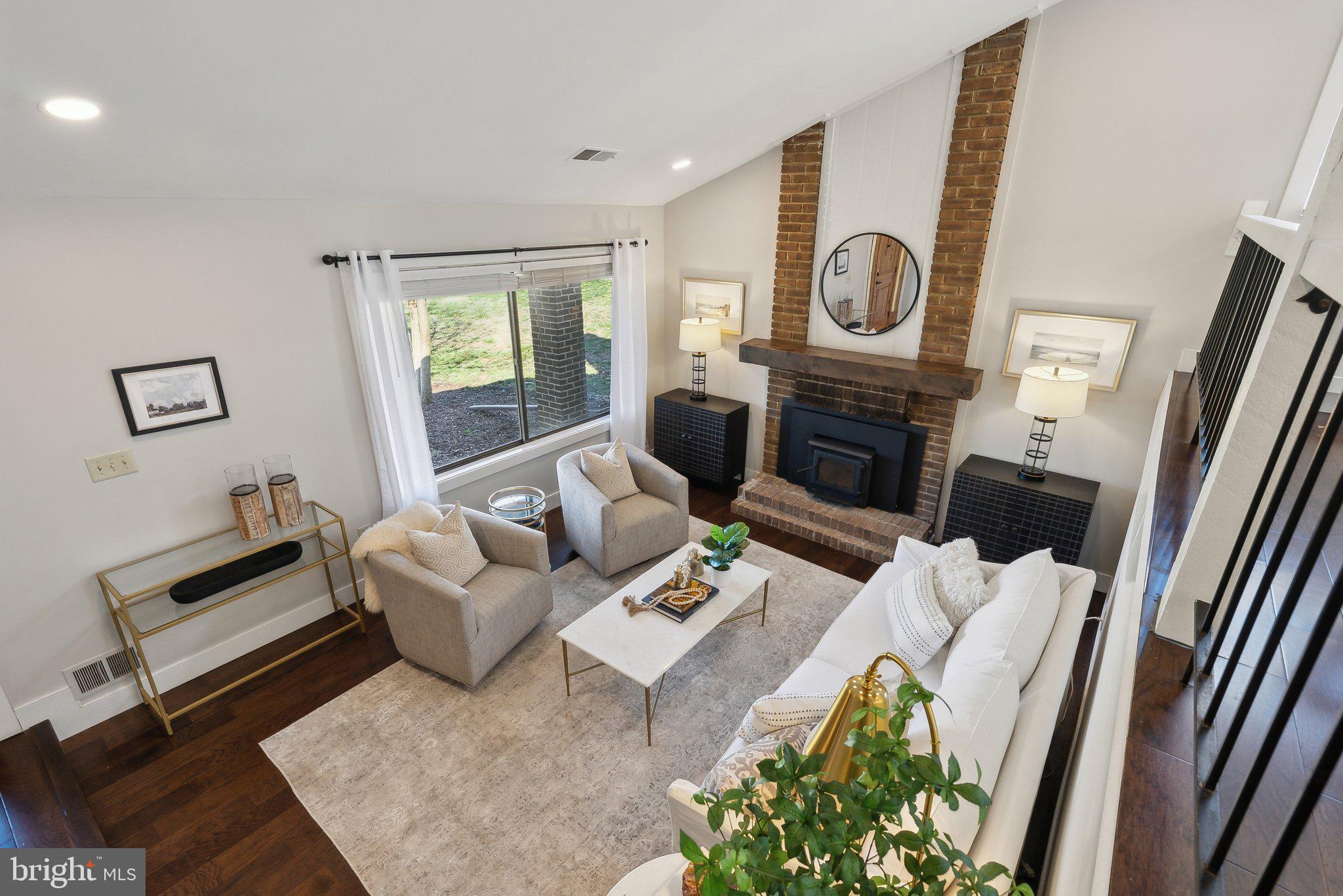 STONEYBROOKE - Residential