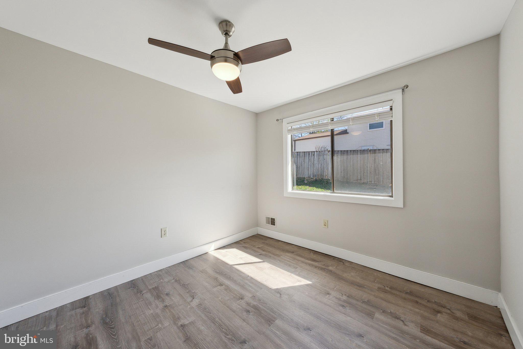 STONEYBROOKE - Residential