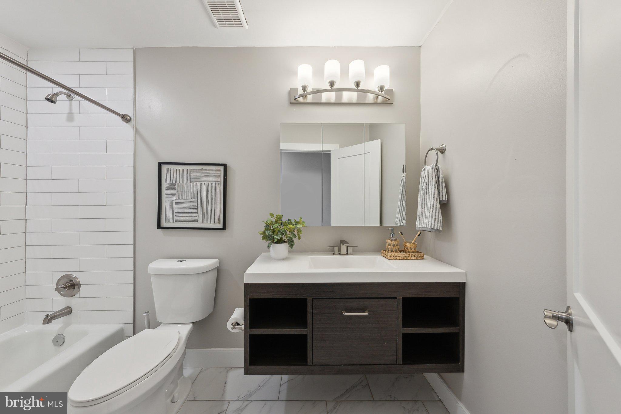 STONEYBROOKE - Residential