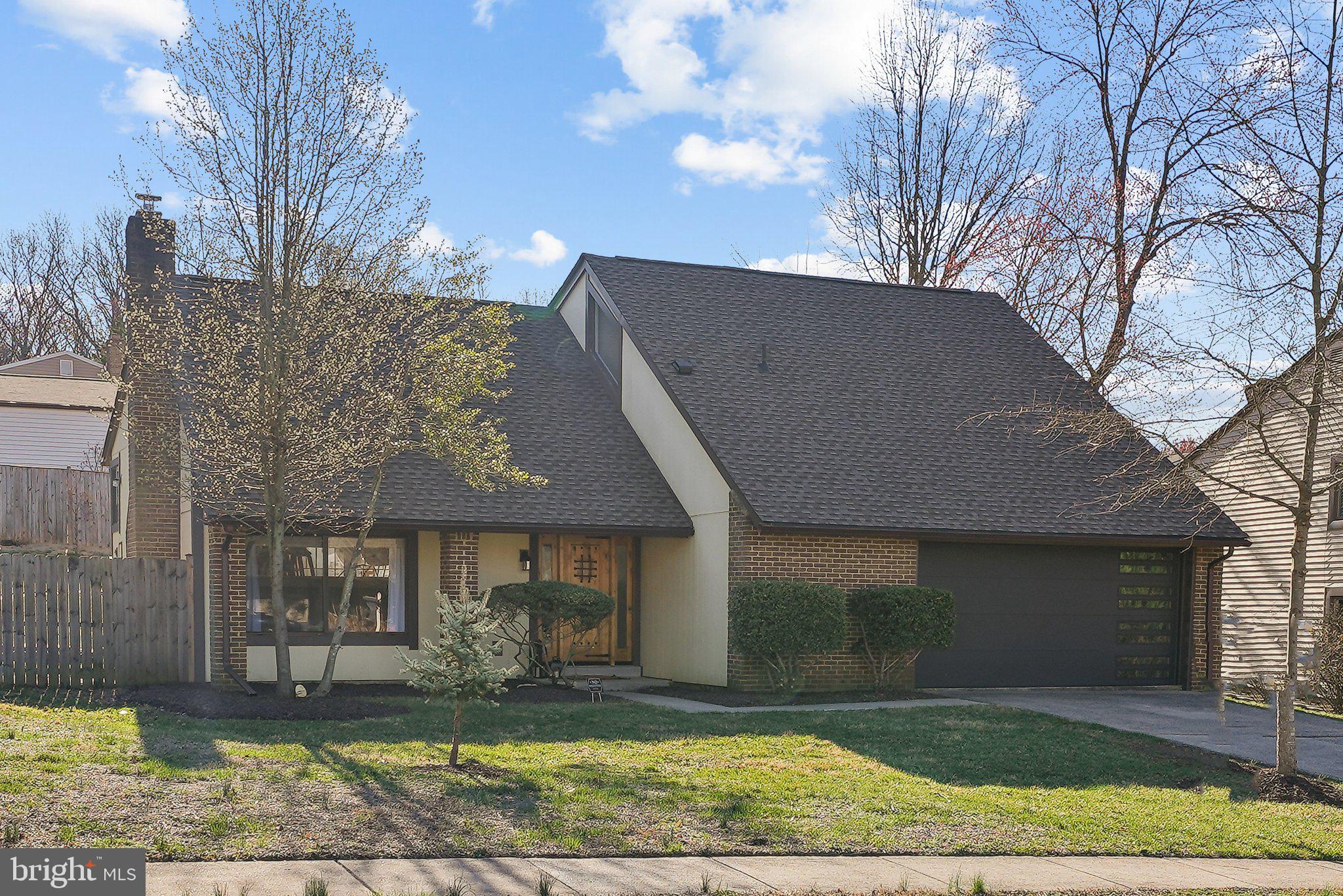 STONEYBROOKE - Residential