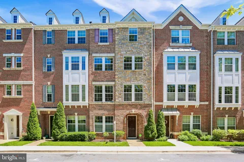 123 Fairbanks Drive, Gaithersburg, MD 20877 - #: MDMC2237212