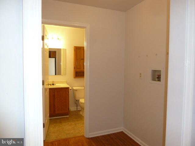 GLEN HOLLOW - Residential