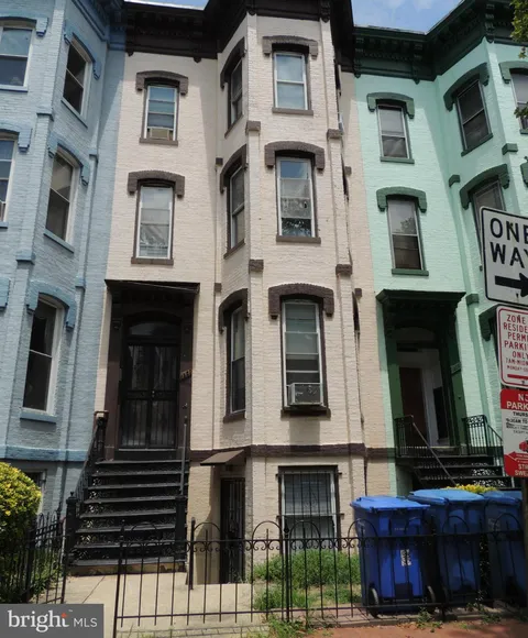 MLS: DCDC2259628