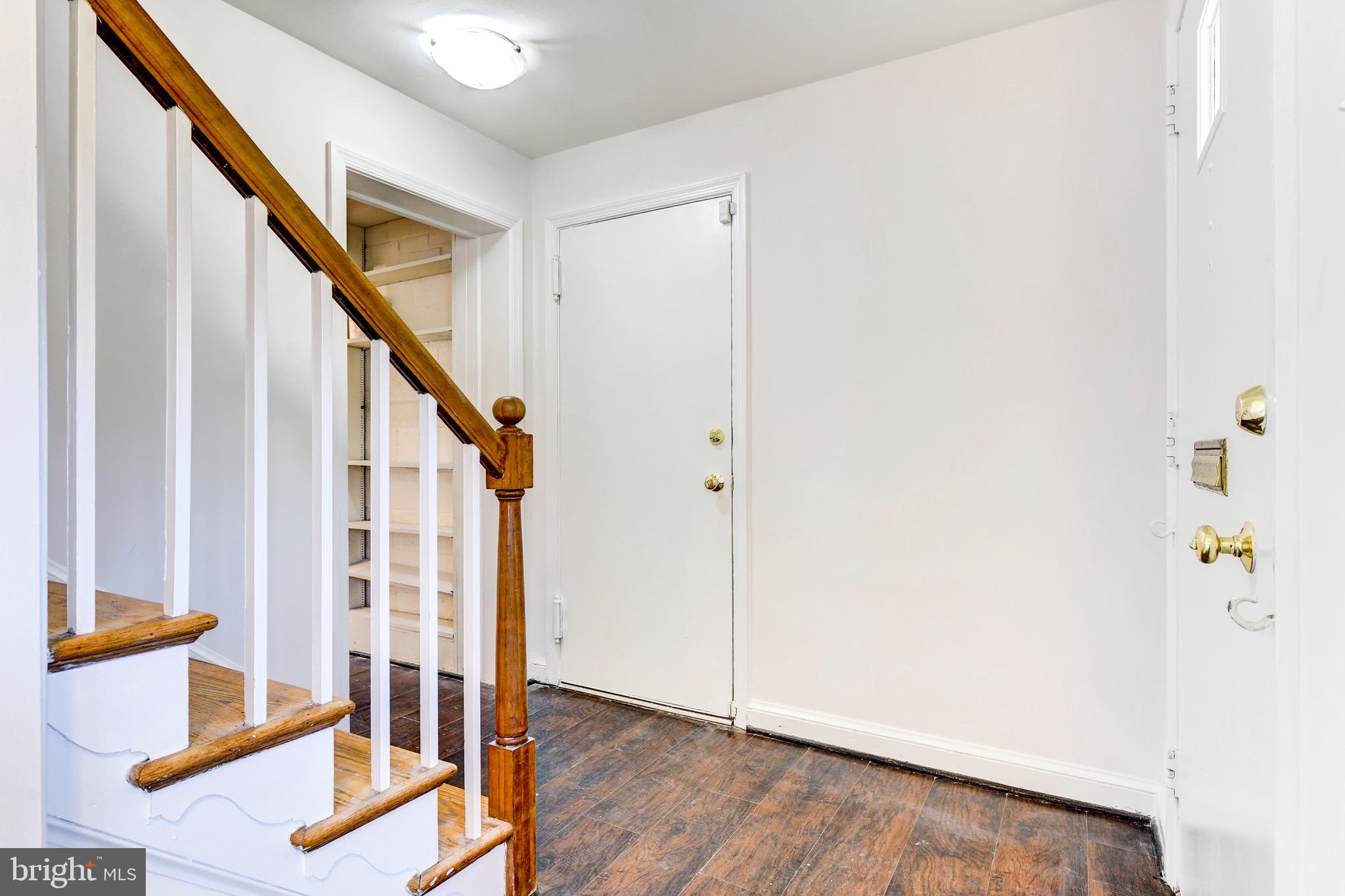 ROCK SPRING - Residential Lease