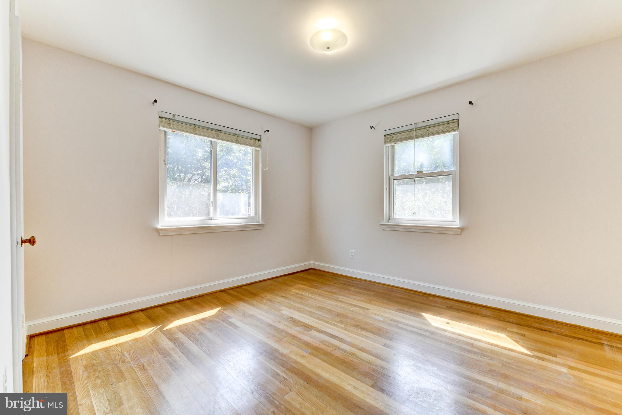 ROCK SPRING - Residential Lease