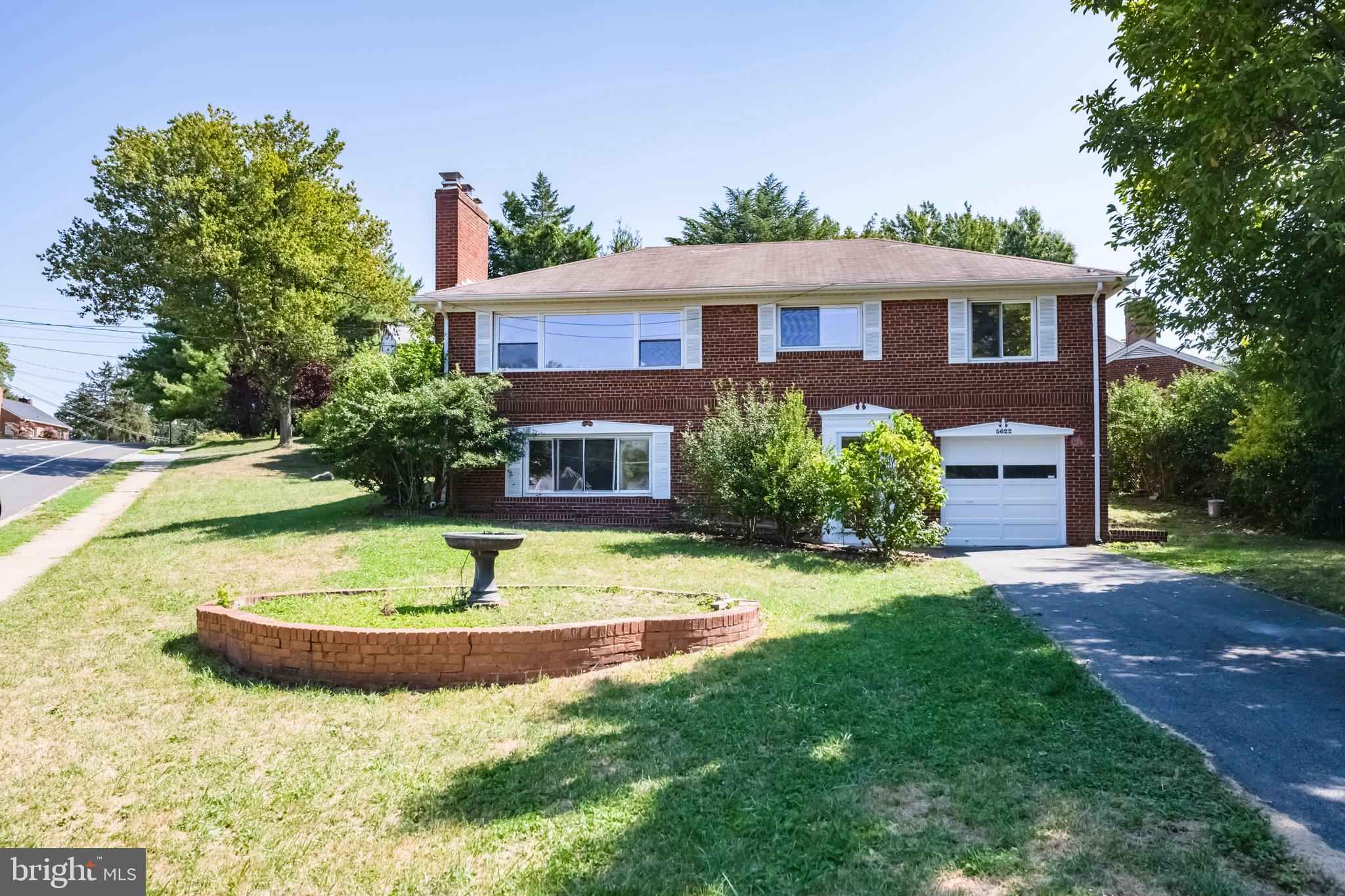 ROCK SPRING - Residential Lease