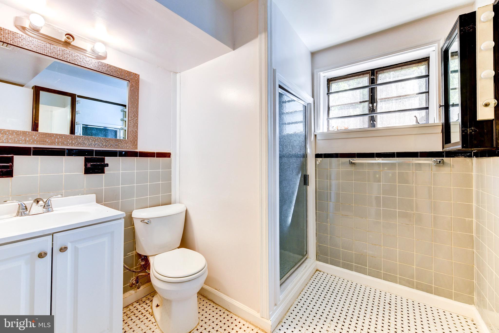 ROCK SPRING - Residential Lease