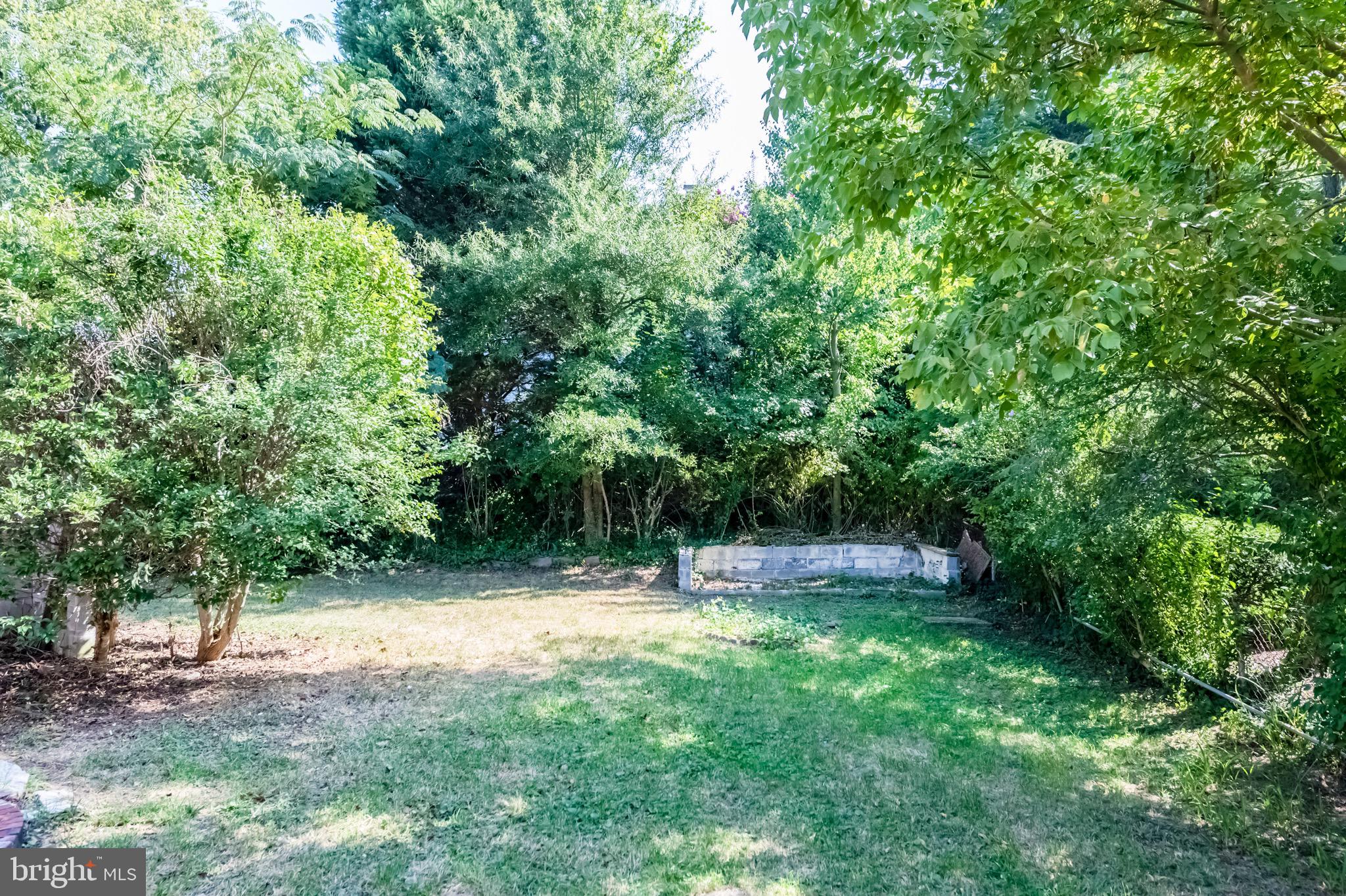 ROCK SPRING - Residential Lease