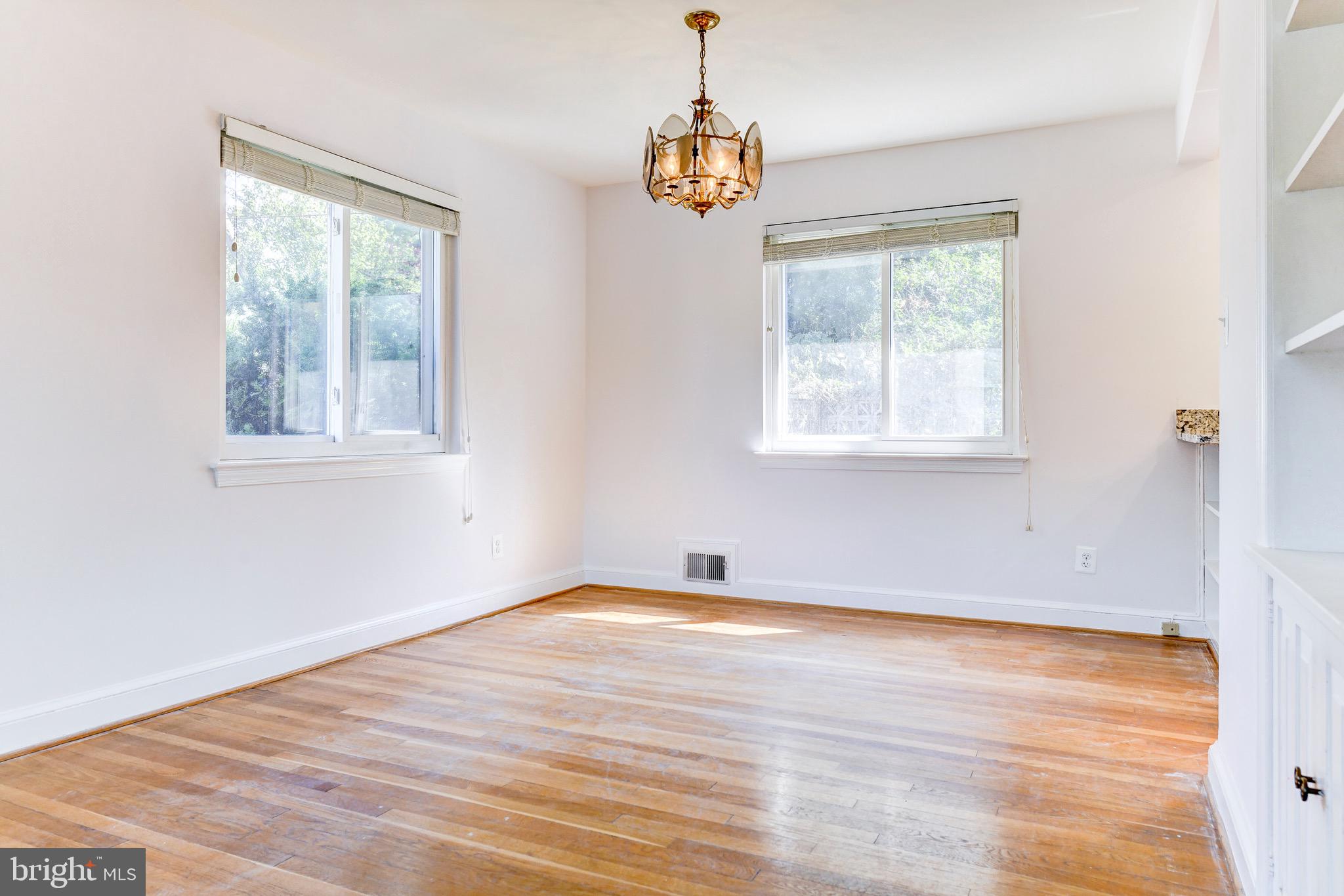 ROCK SPRING - Residential Lease