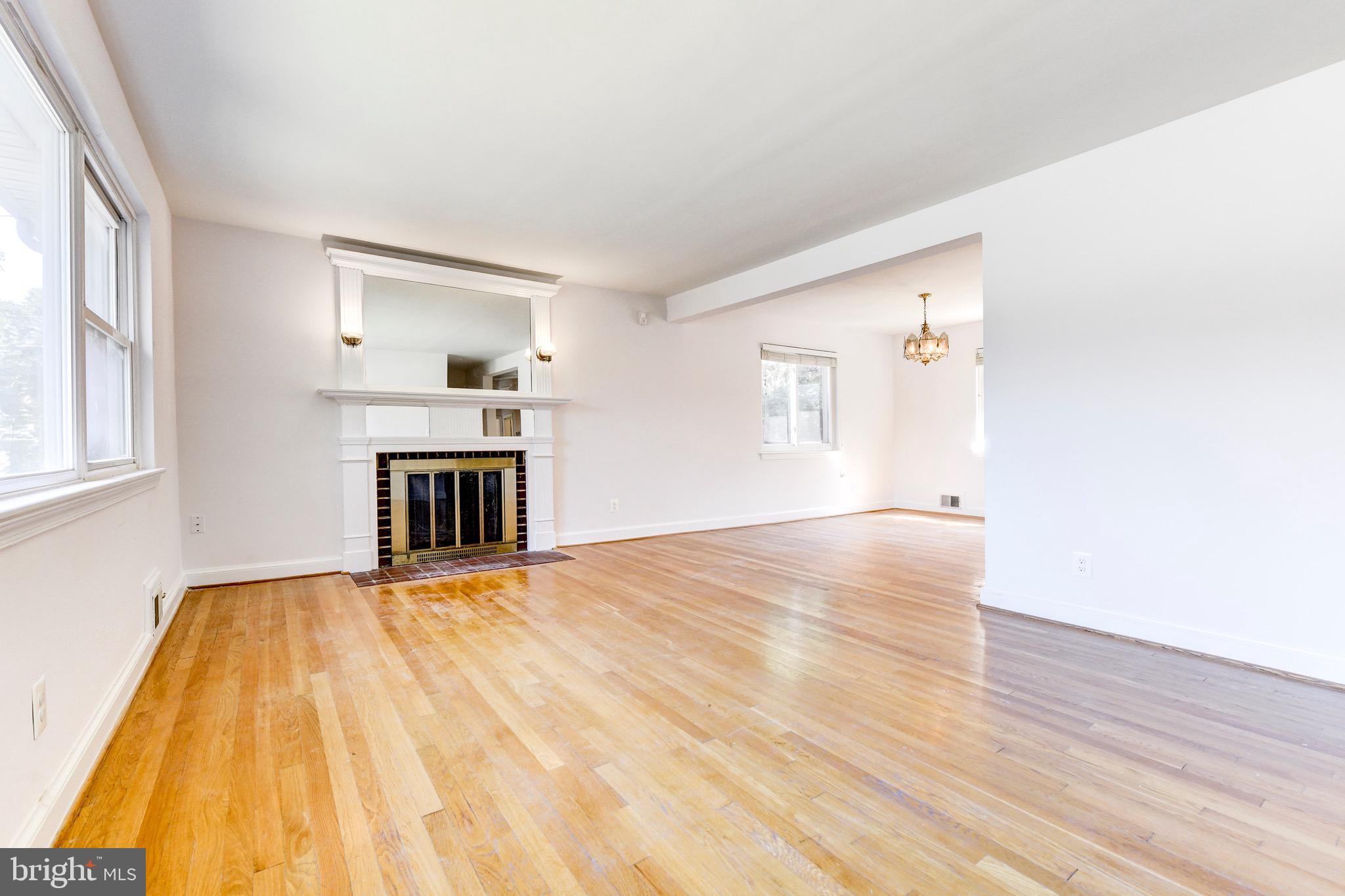 ROCK SPRING - Residential Lease