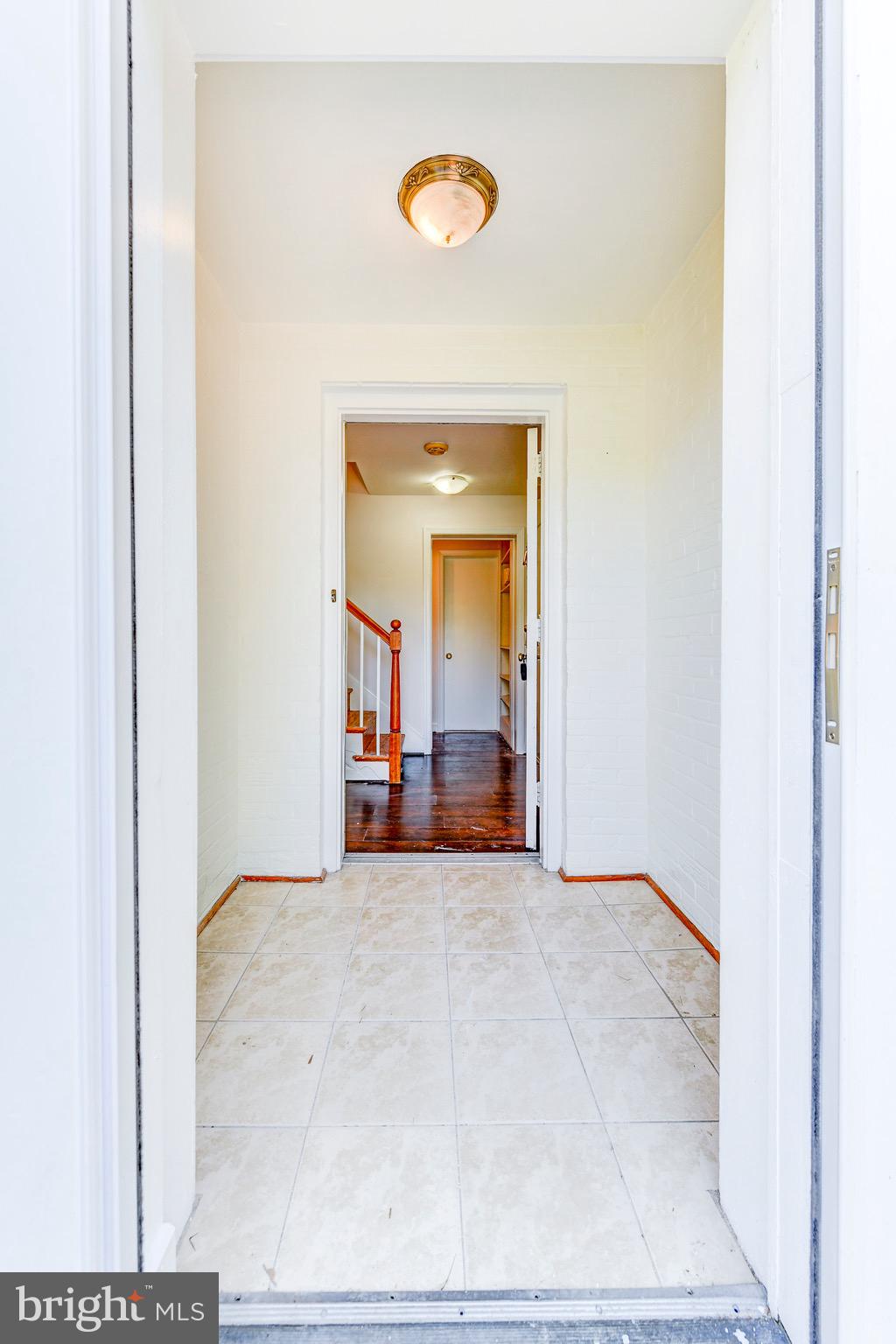 ROCK SPRING - Residential Lease