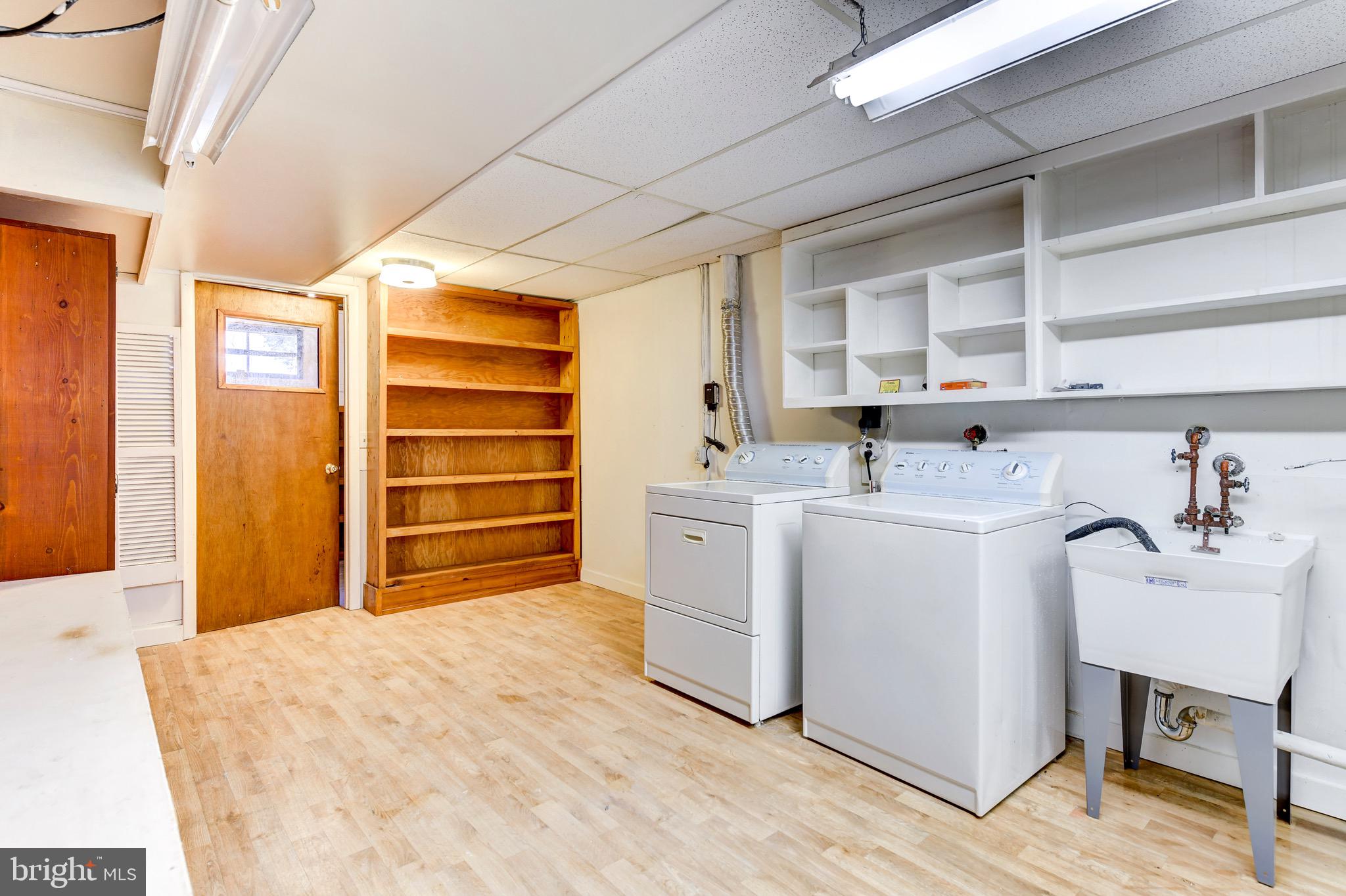 ROCK SPRING - Residential Lease