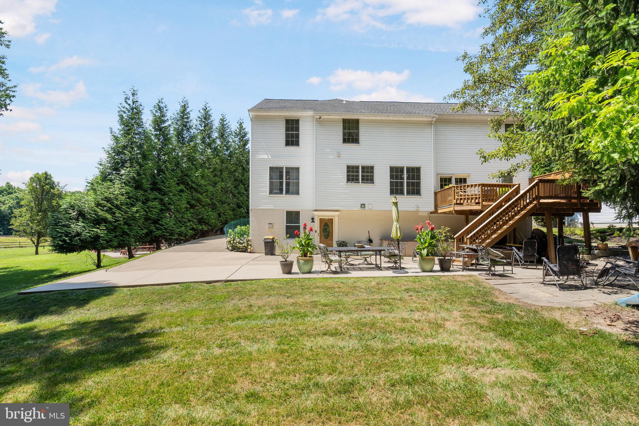 LYONSWOOD - Residential