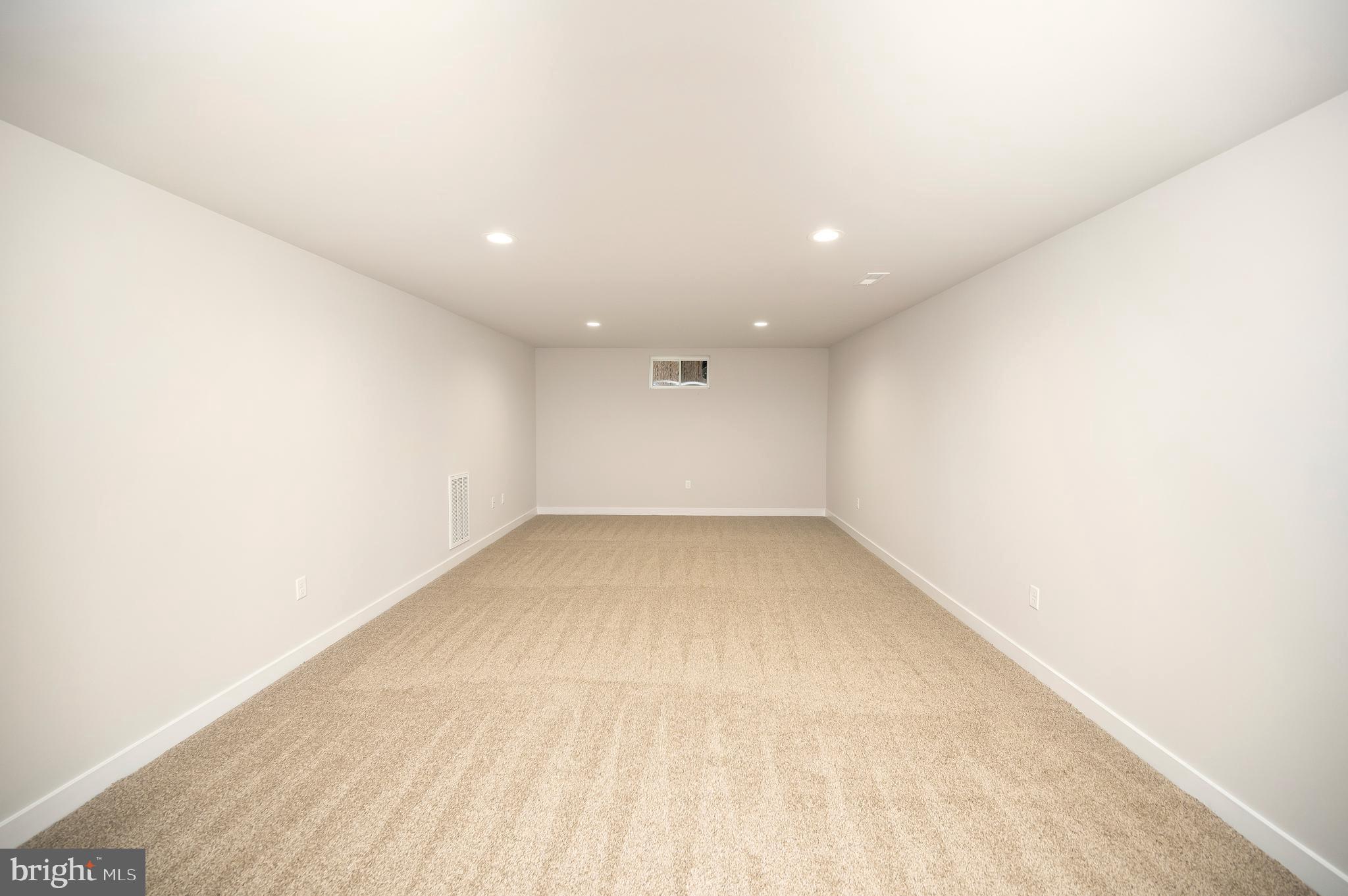 ROCKLAND CREEK ESTATES - Residential