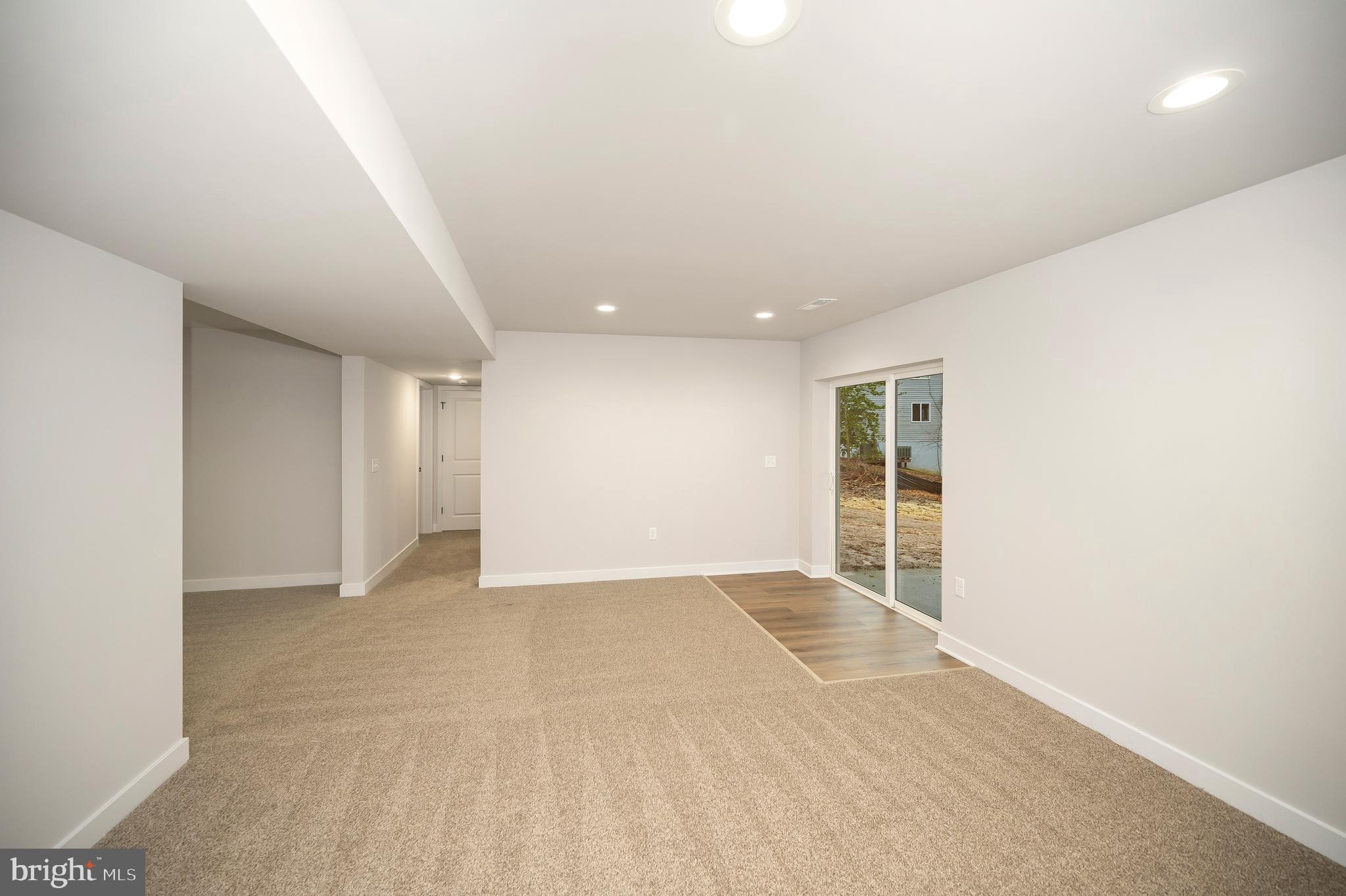 ROCKLAND CREEK ESTATES - Residential