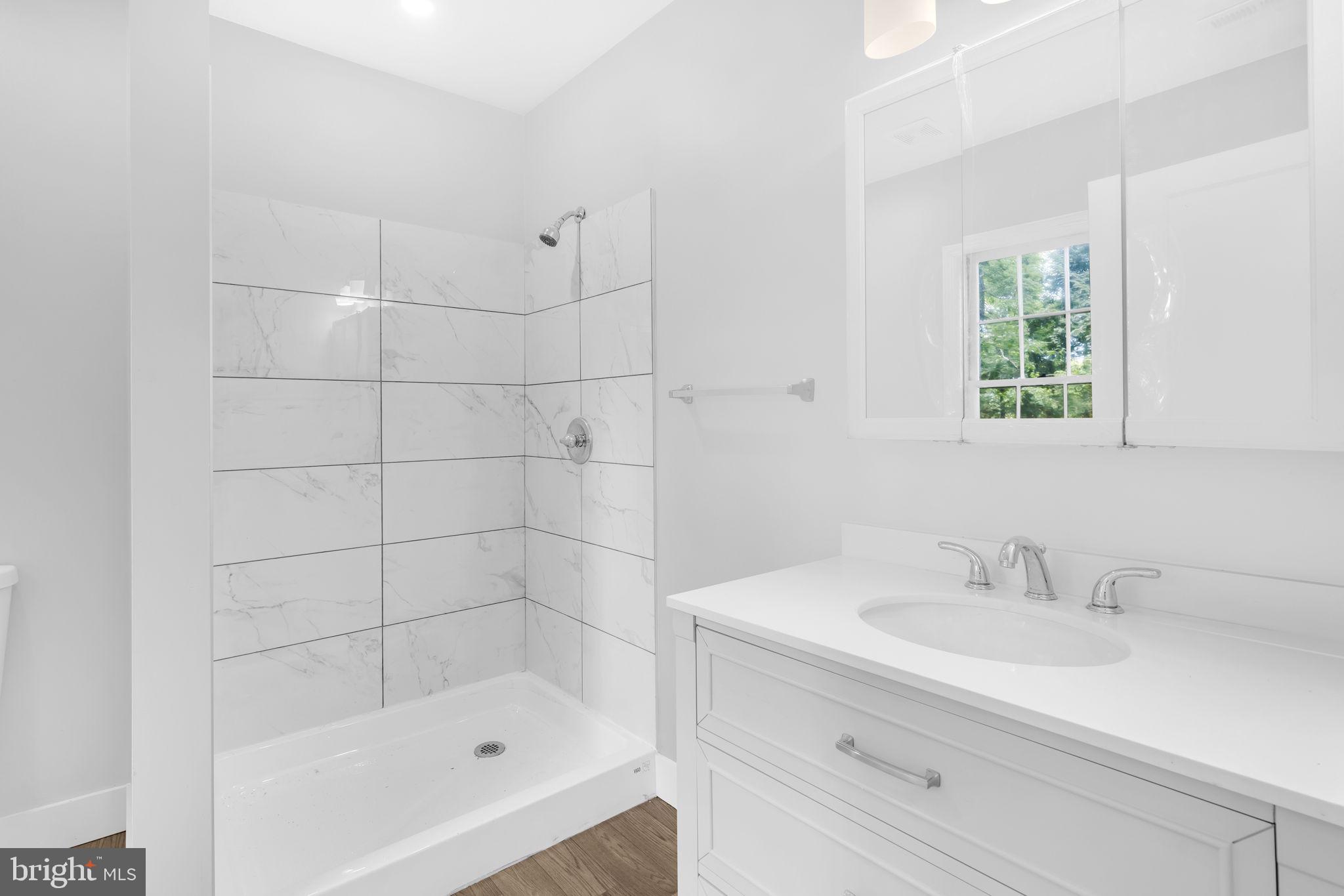 FORT WASHINGTON - Residential