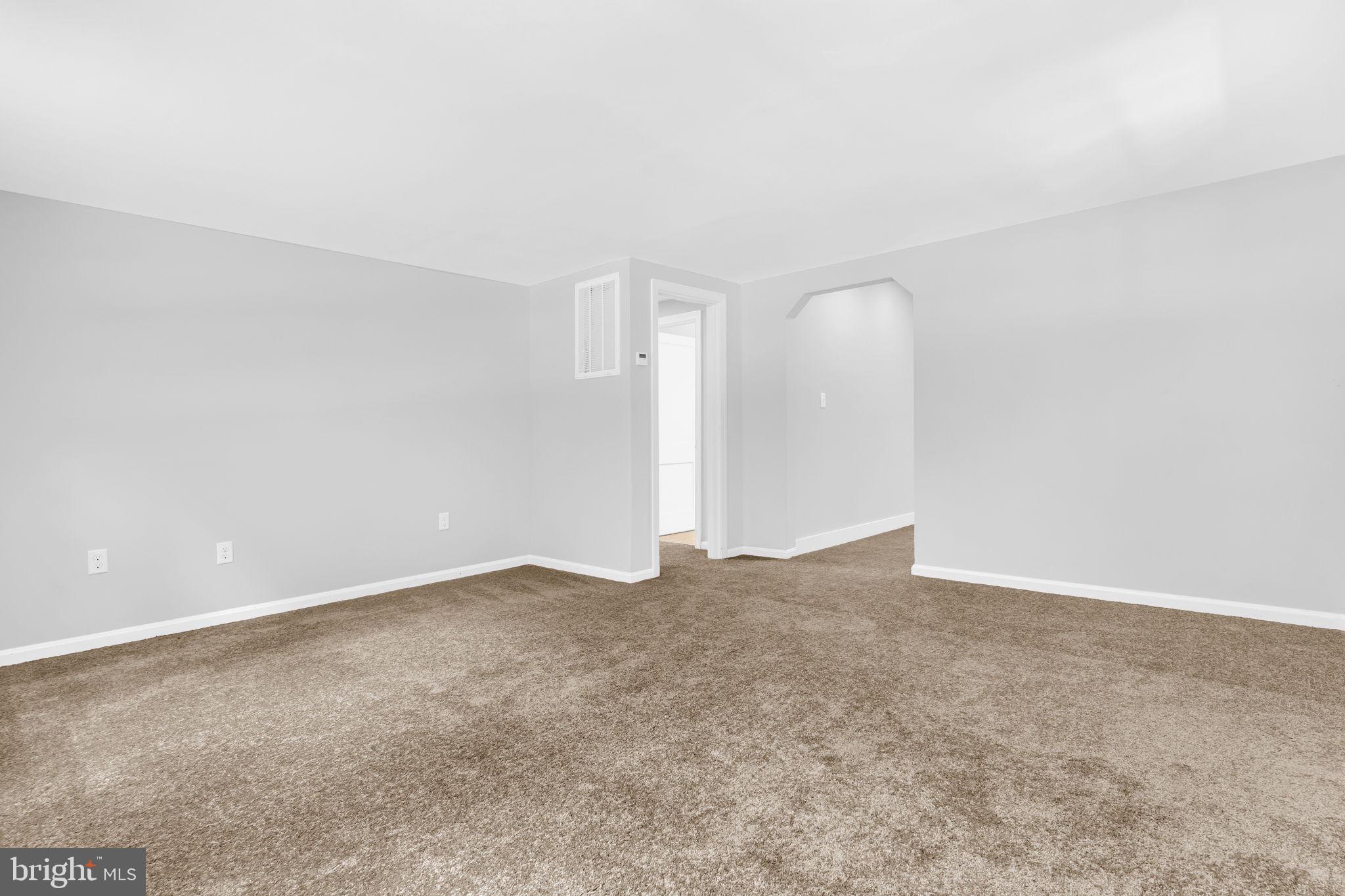 FORT WASHINGTON - Residential