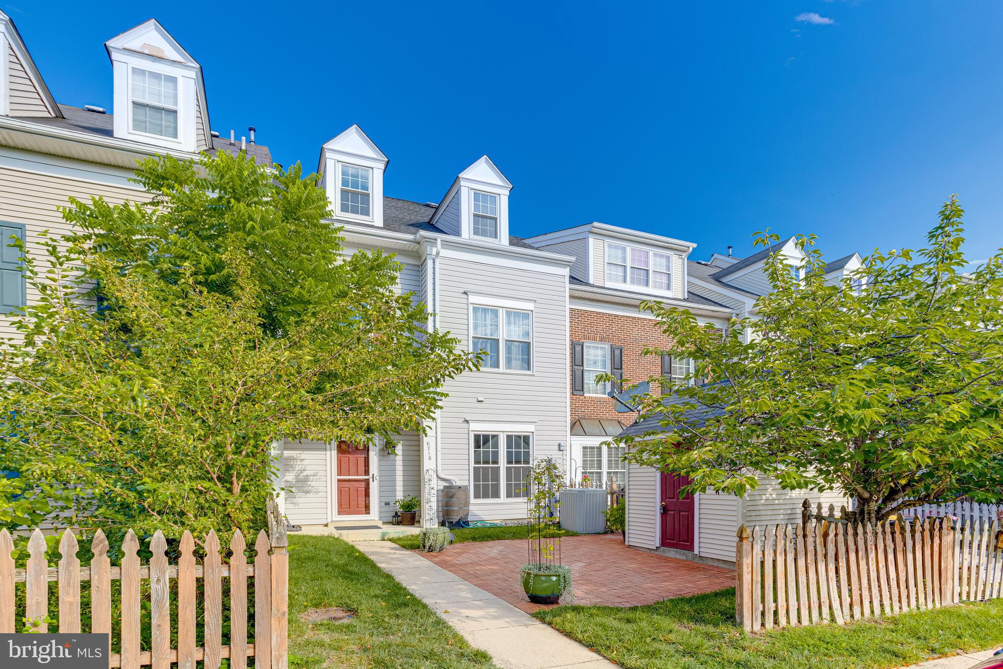 VINEYARDS AT PINEY ORCHARD - Residential