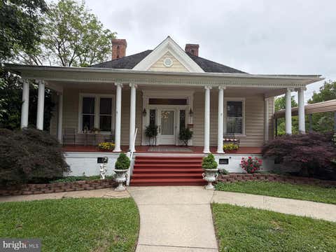 Photo of 804 Grove Ave, SOUTH BOSTON, VA 24592 (MLS # VAHX2000182)