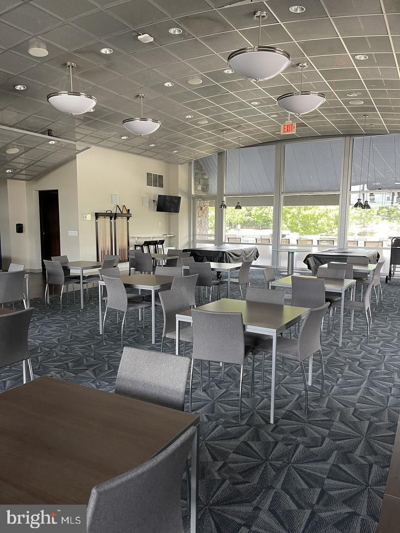 POTOMAC CLUB - Residential Lease